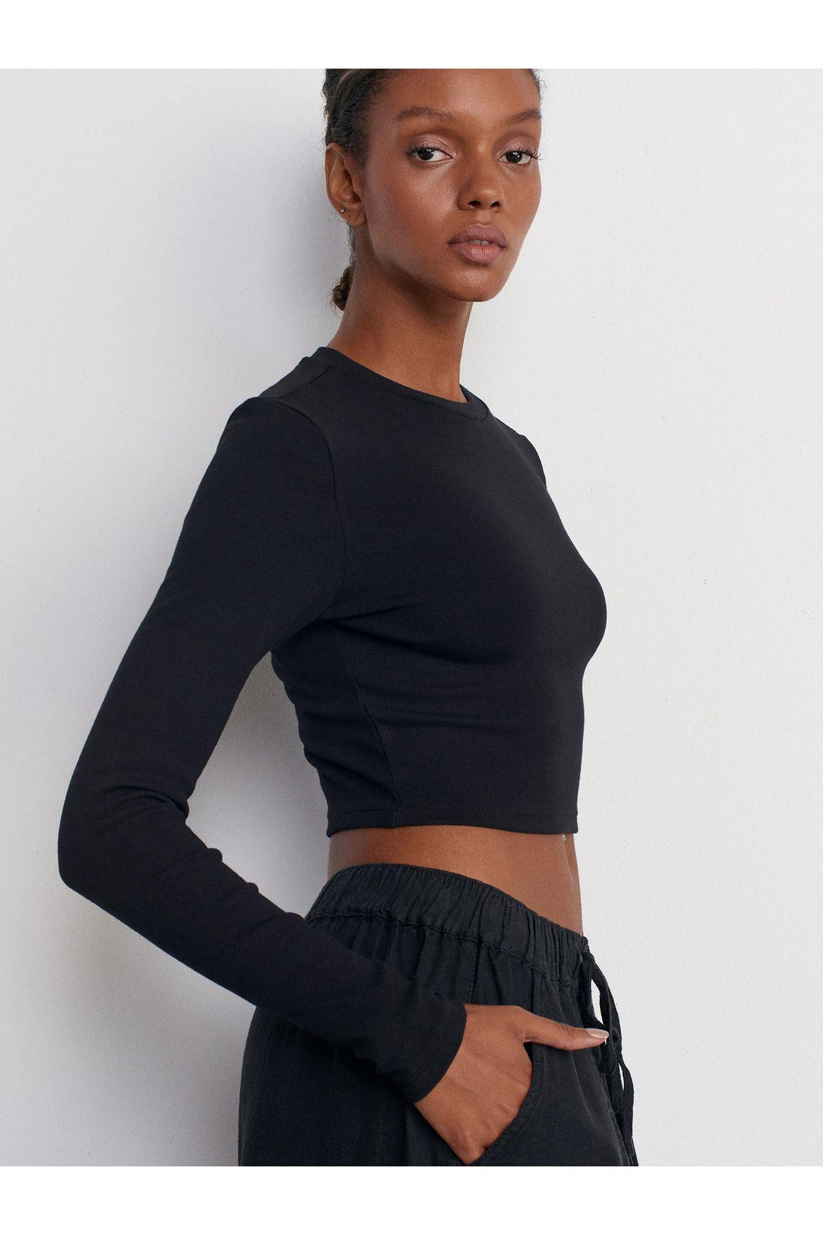 31236-uzun-kollu-crop-top-siyah-810-ba.jpg