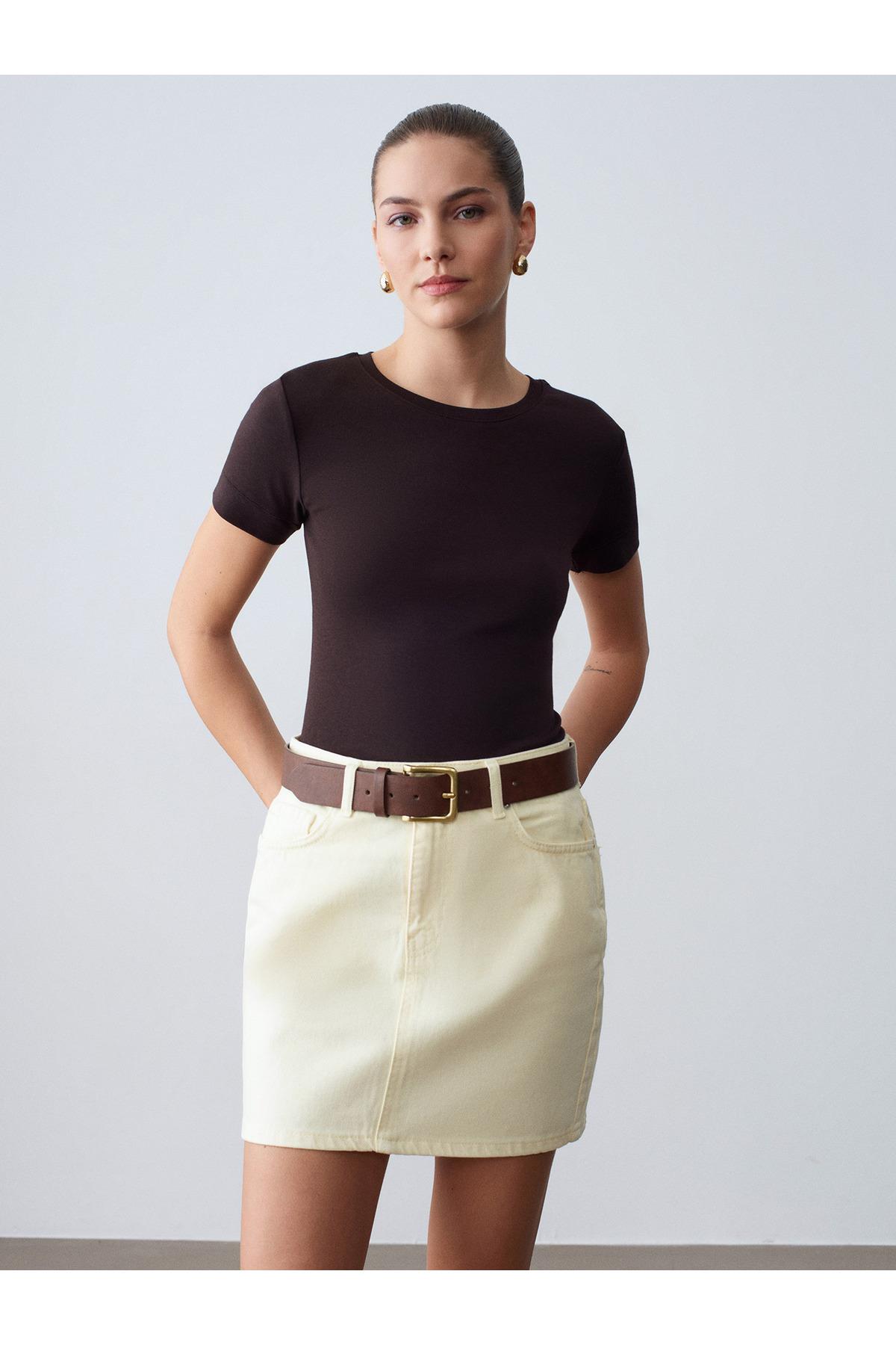 32637-bisiklet-yaka-t-shirt-koyu-kahve-7e-815.jpg