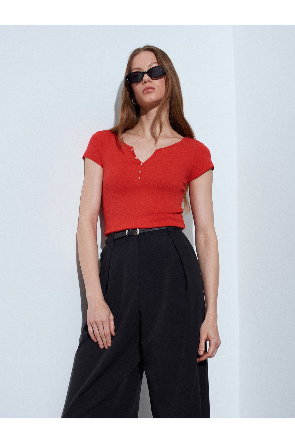 32688-100-pamuk-basic-t-shirt-kirmizi-4-cffc.jpg