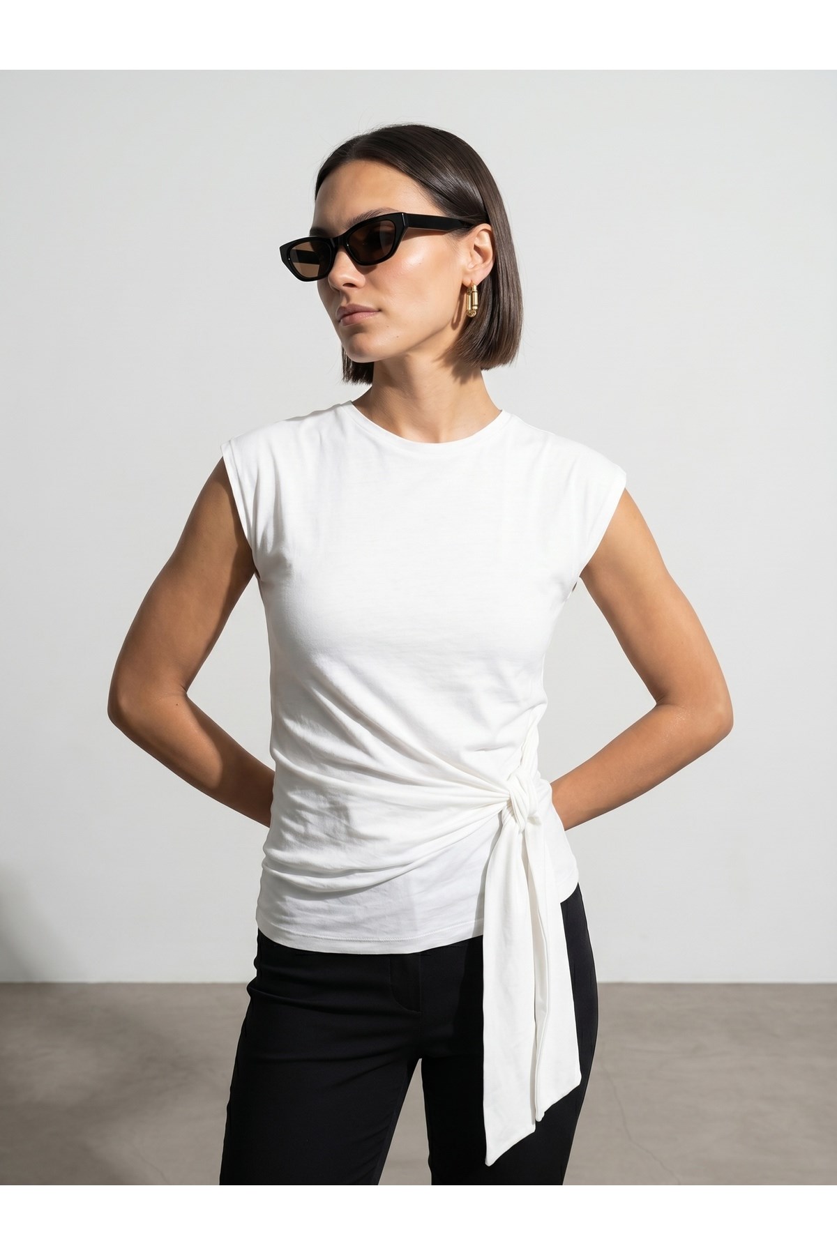 32724-100-pamuk-baglama-detayli-t-shir-b9-bfc.jpg