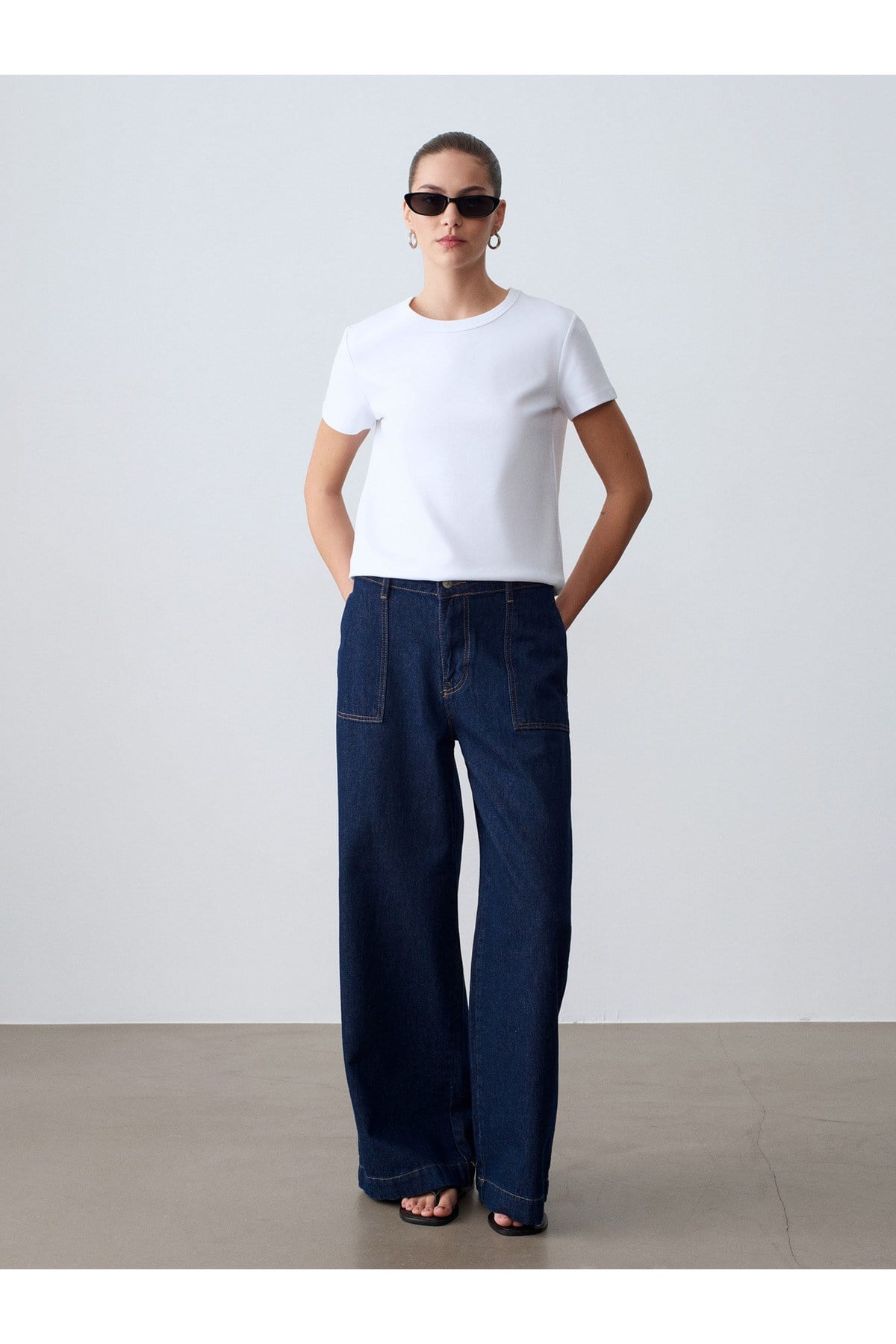 32779-bisiklet-yaka-t-shirt-beyaz-ec7-93.jpg