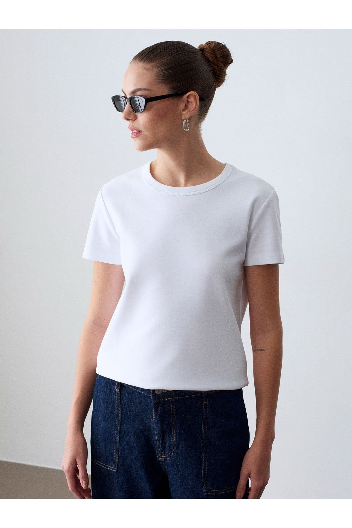 32779-bisiklet-yaka-t-shirt-beyaz-f91c0c.jpg