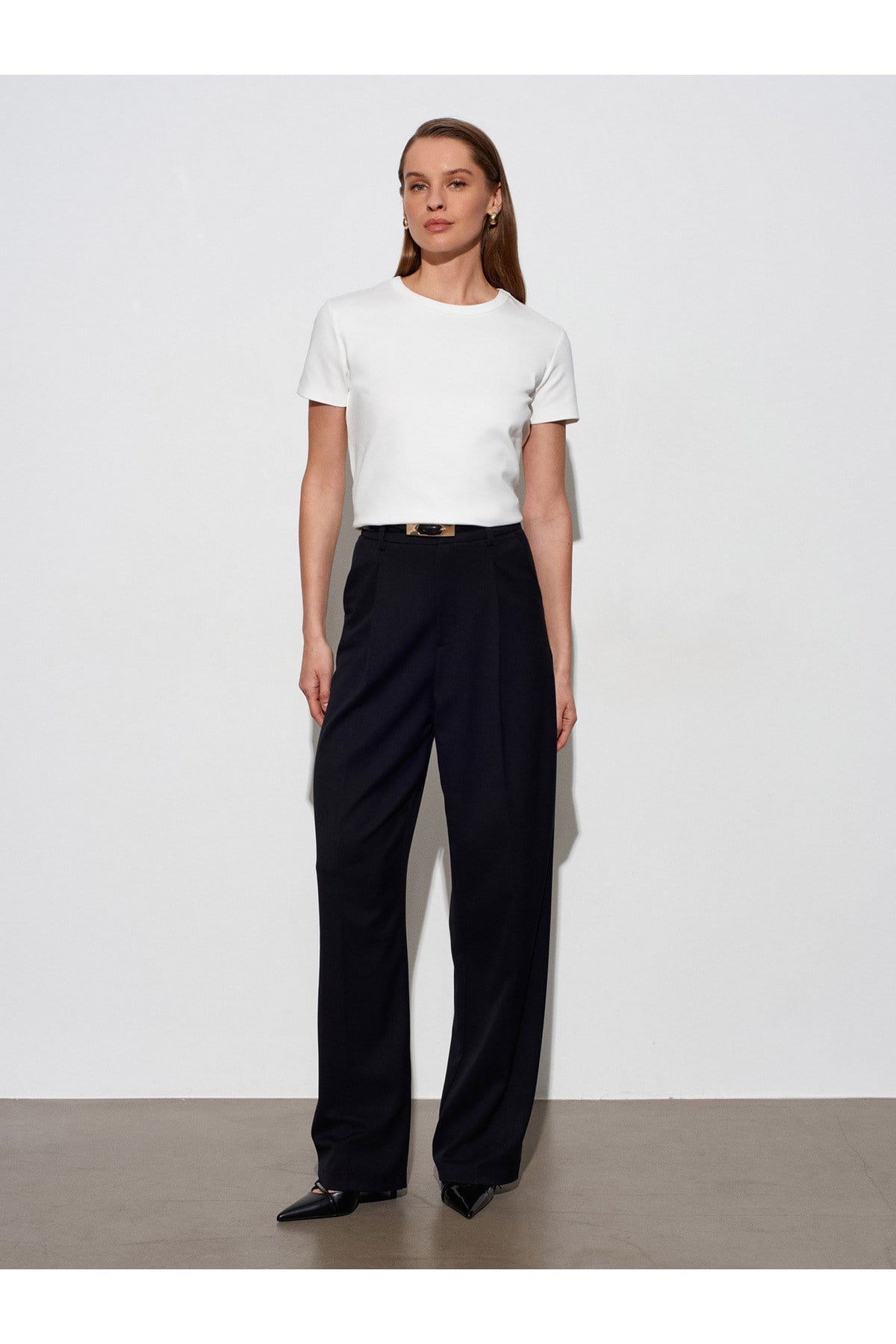 32779-bisiklet-yaka-t-shirt-ekru-458b3e.jpg