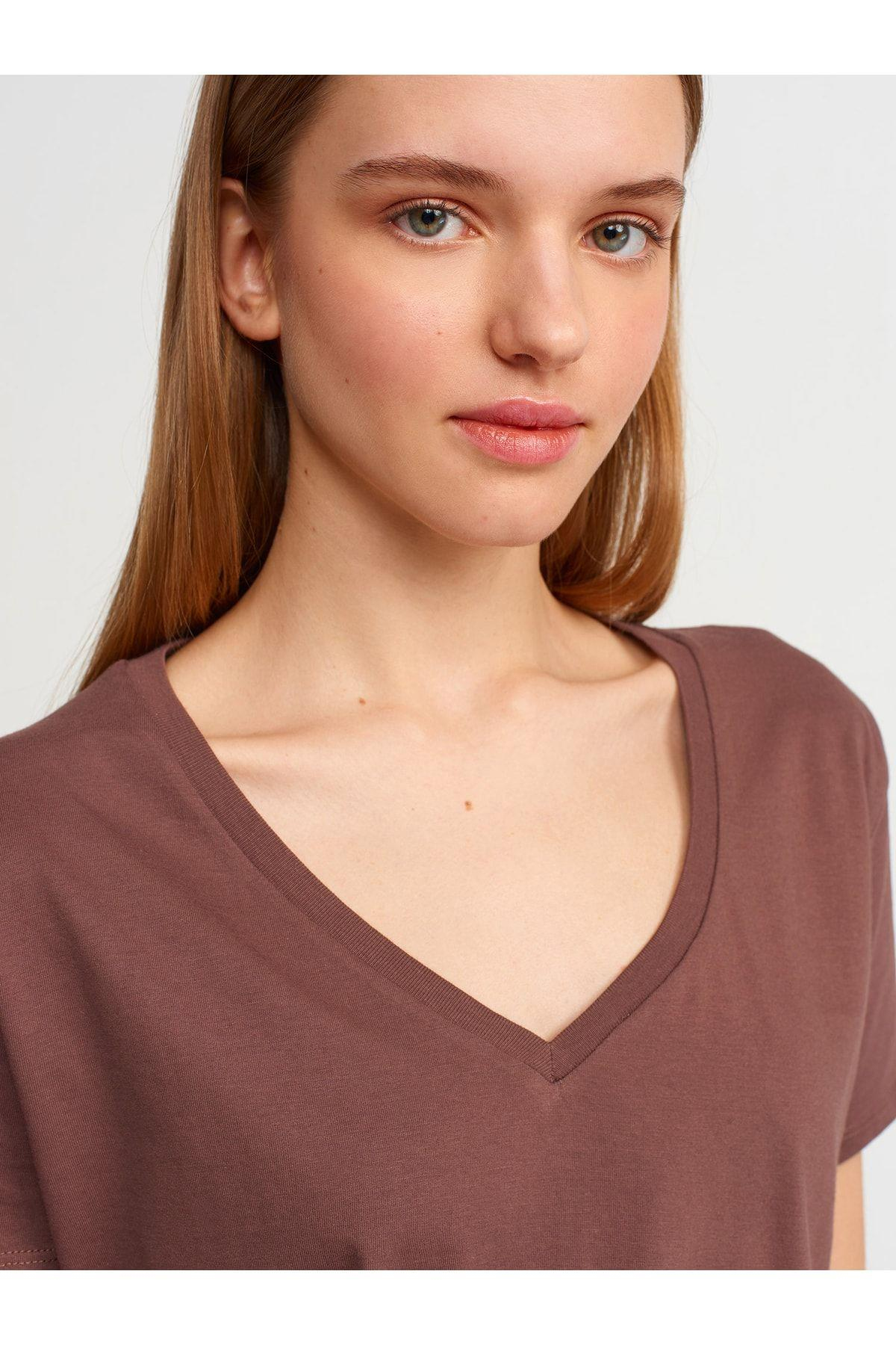 3470-v-yaka-basic-t-shirt-k-e07677.jpg