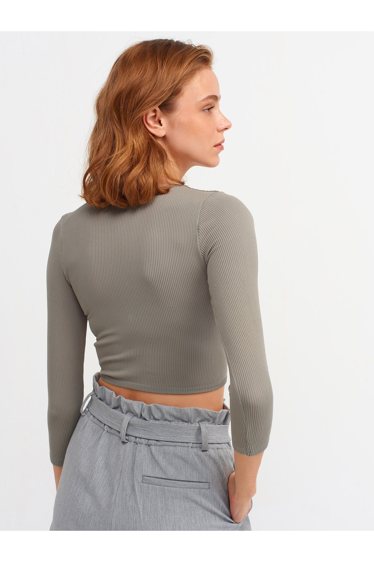 3529-havuz-yaka-uzun-kollu-crop-top-ha-e9c8-4.jpg