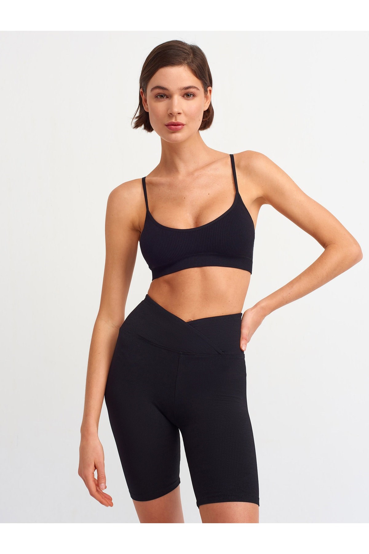 3568-kadin-destekli-bra-siyah-5d37f2.jpg