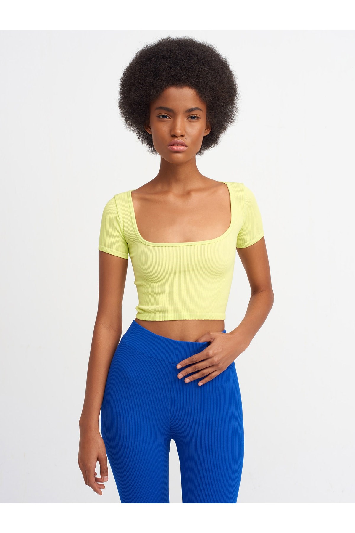 3666-u-yaka-kisa-kol-crop-top-lime-ecf-09.jpg