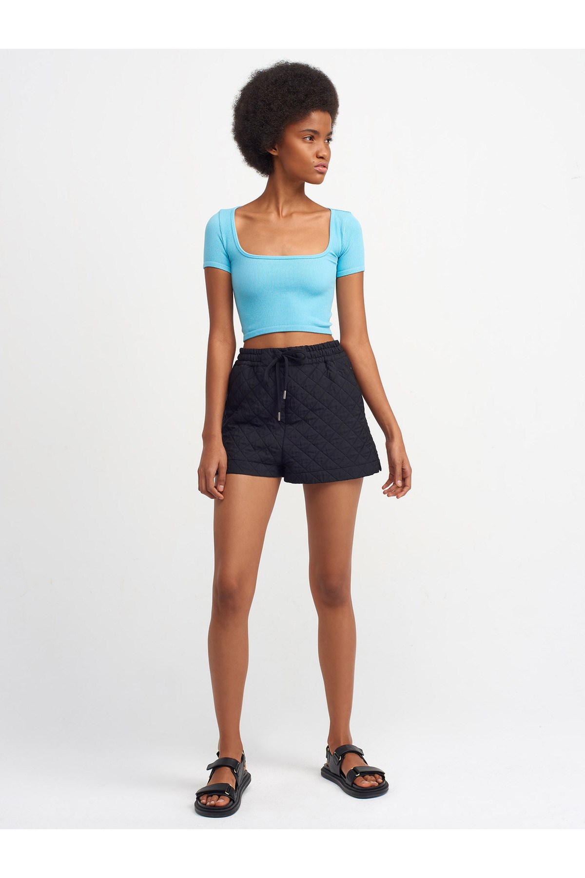 3666-u-yaka-kisa-kol-crop-top-turkuaz-181-01.jpg