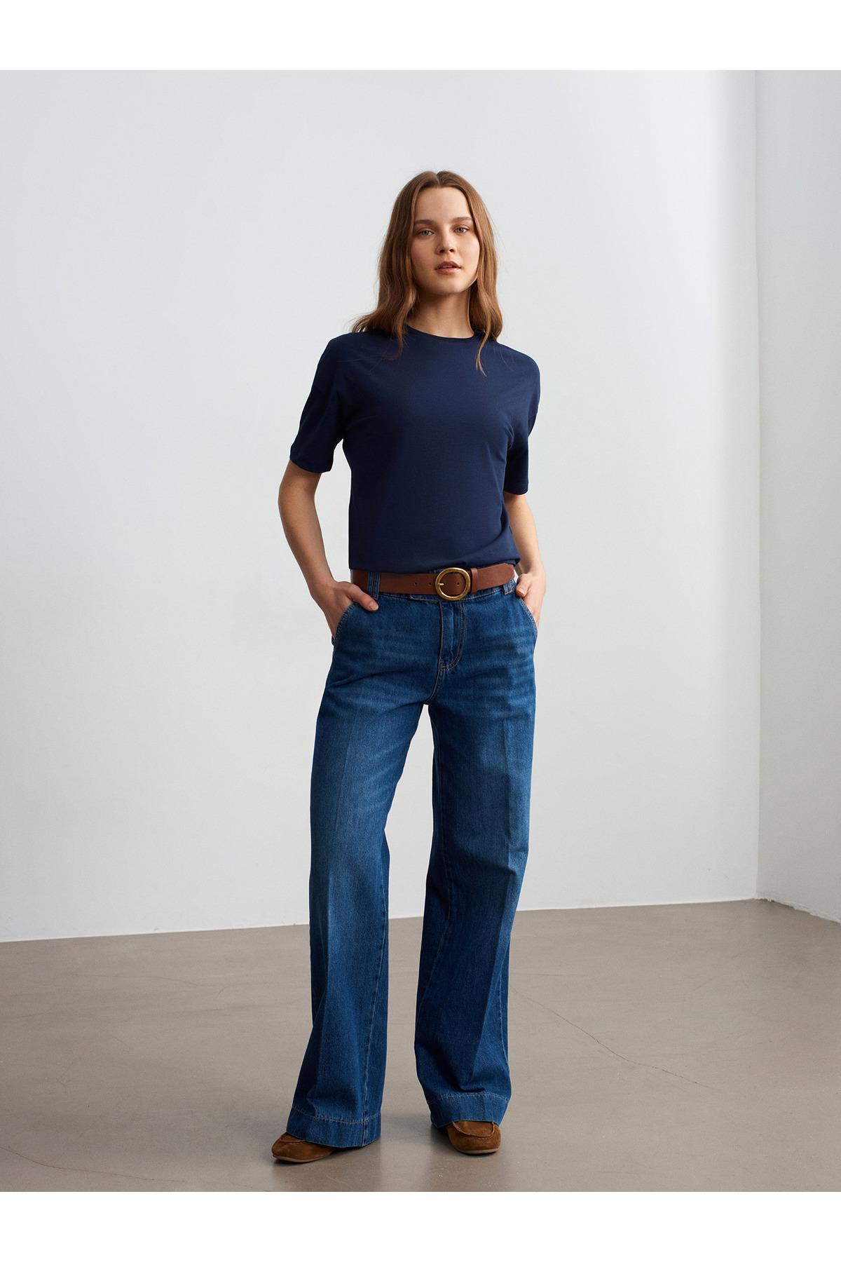 3683-basic-t-shirt-k-0d-fc9.jpg