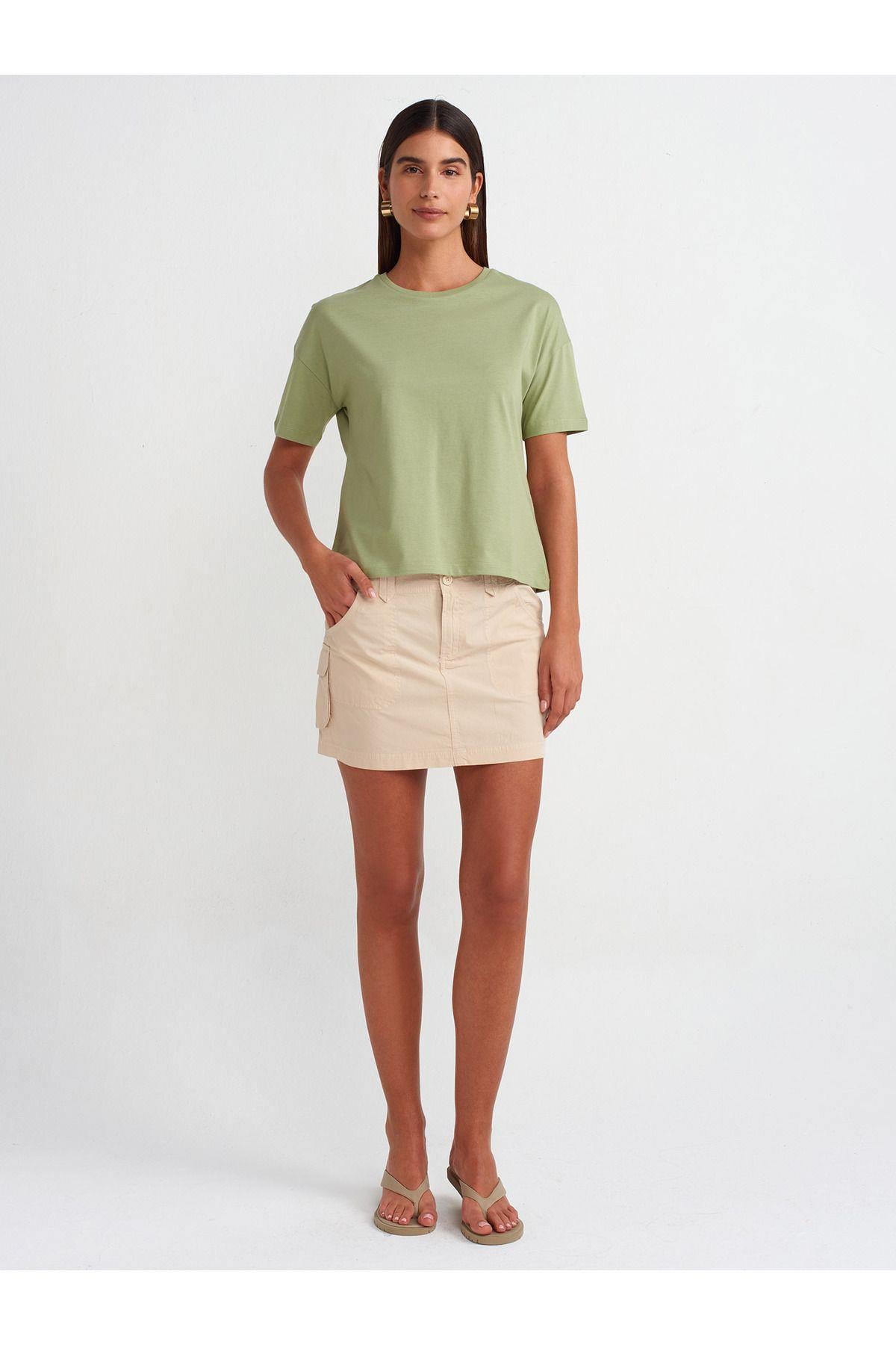 3683-bisiklet-yaka-basic-t-shirt-acik--8-bd3a.jpg