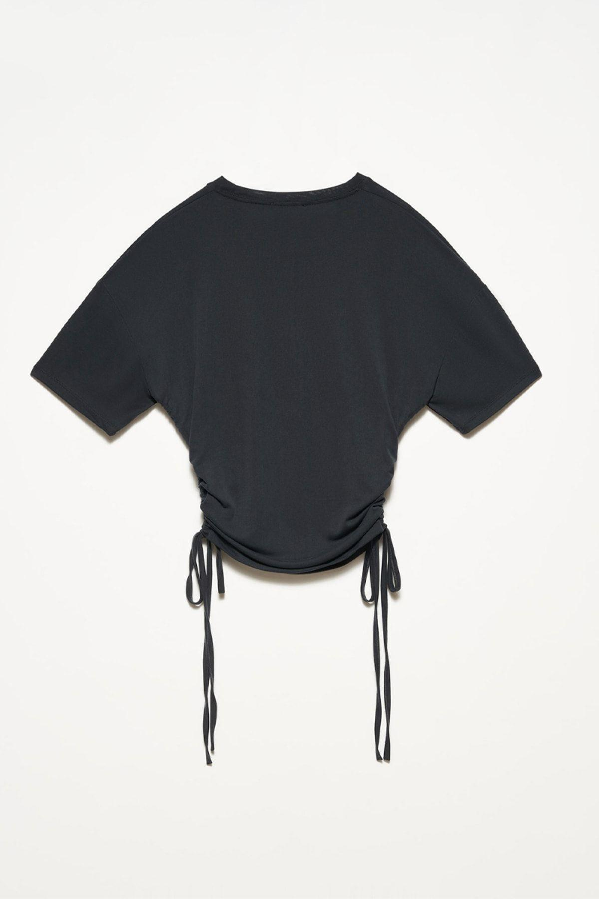 3790-yani-bagcikli-tshirt-siyah-370f61.jpg
