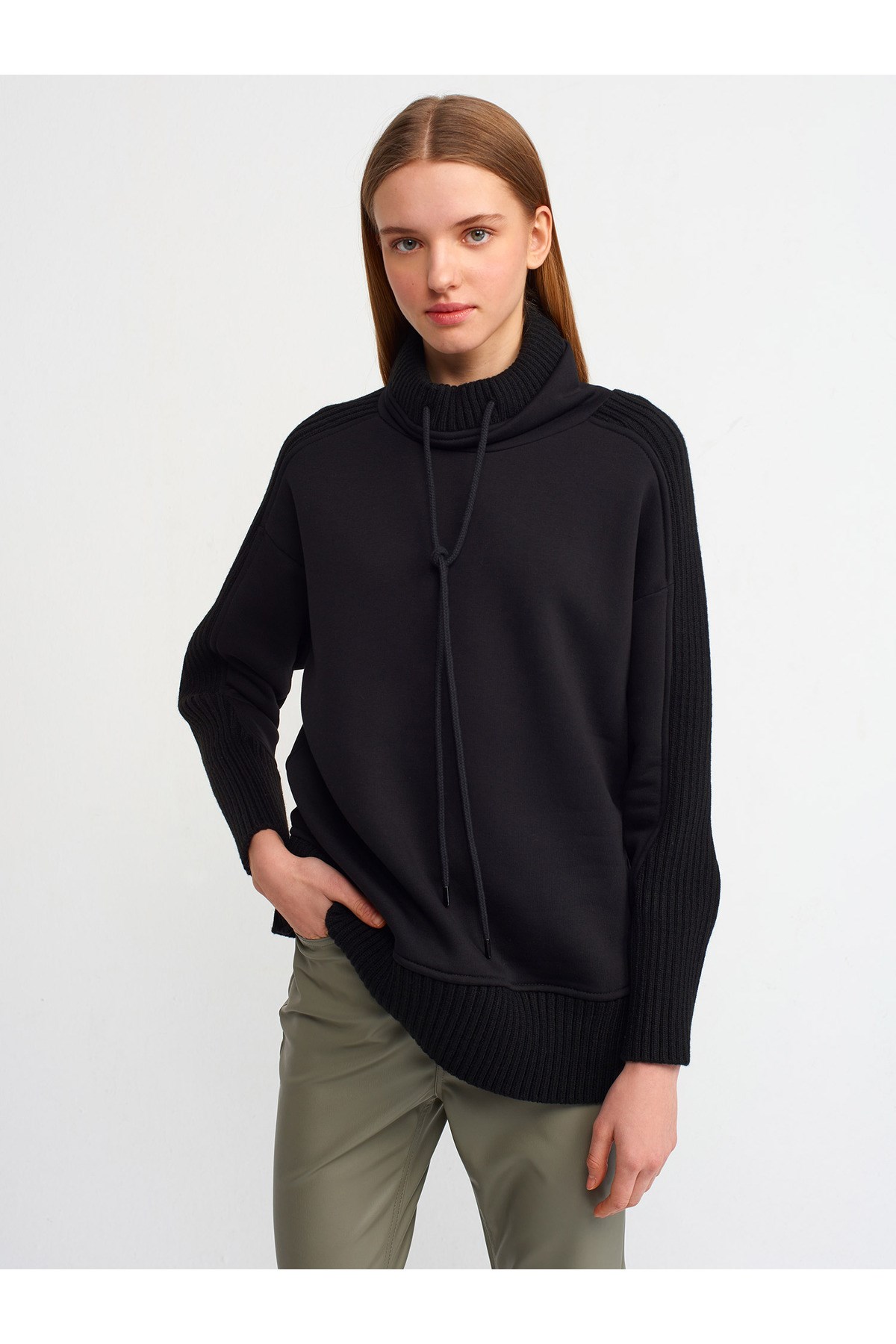 40101-triko-garnili-sweatshirt-siyah-768-84.jpg