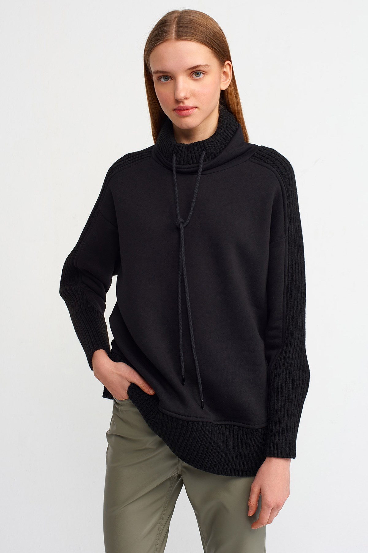 40101-triko-garnili-sweatshirt-siyah-ae839-.jpg