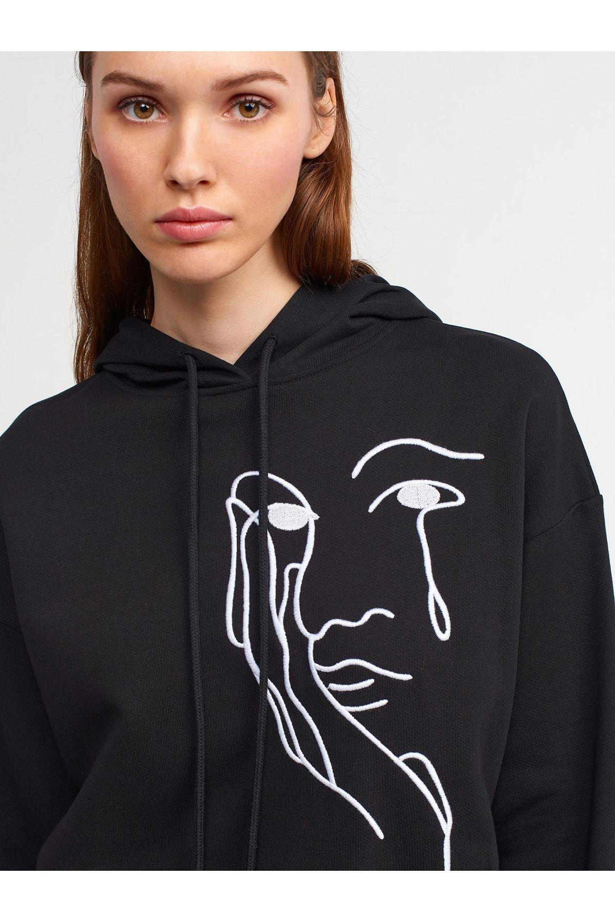 40110-nakisli-sweatshirt-siyah-3b708b.jpg