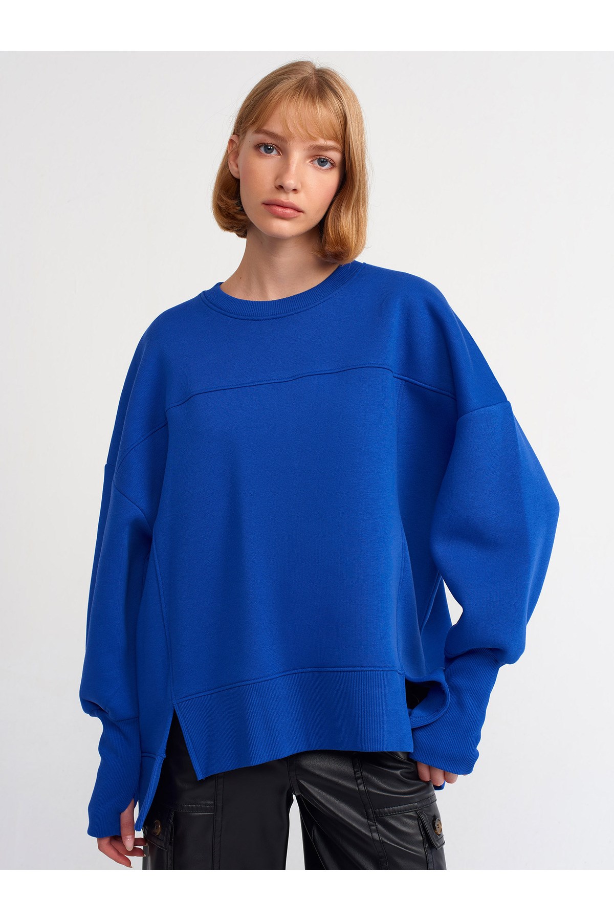 40111-oversize-sweatshirt-saks-2d-da4.jpg