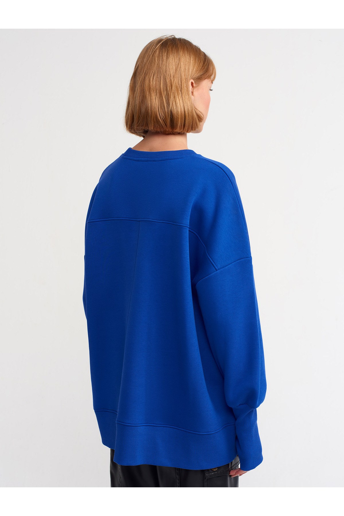40111-oversize-sweatshirt-saks-40-49d.jpg