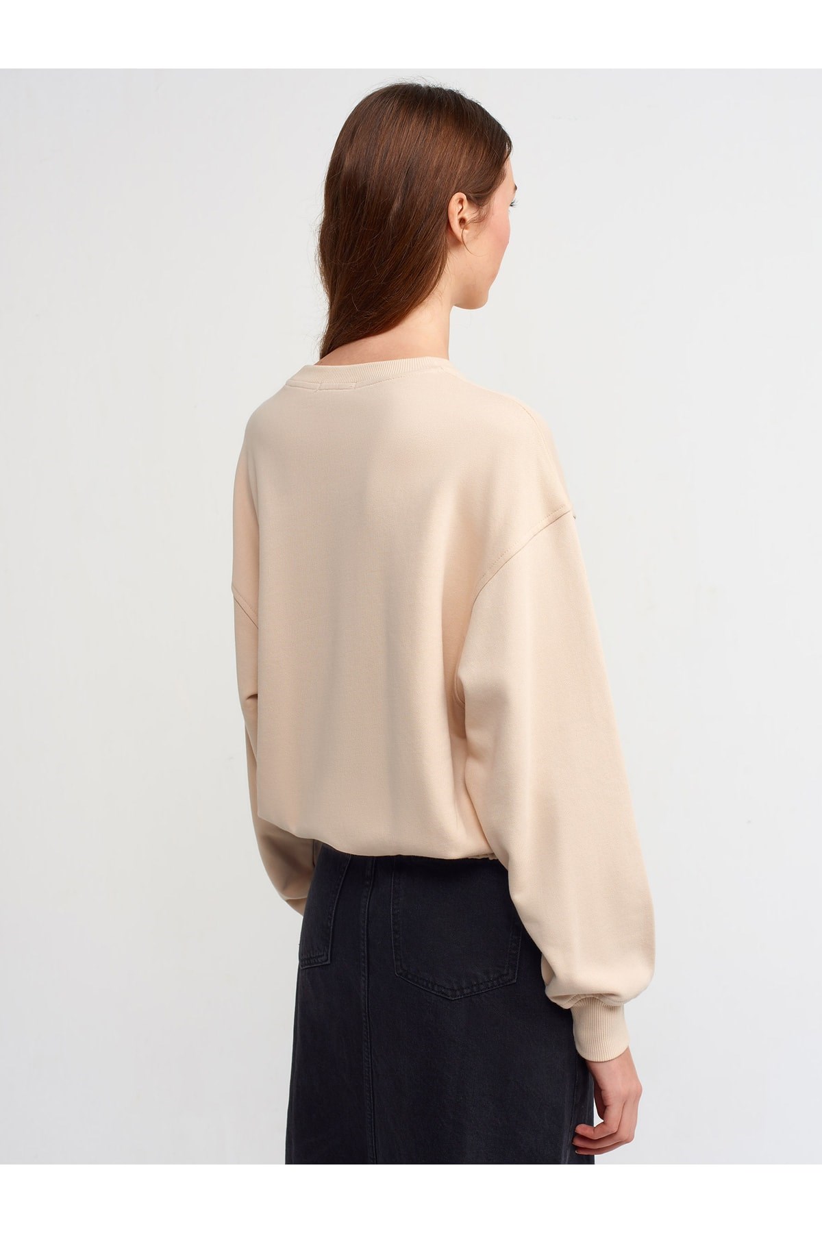 40114-cep-detayli-sweatshirt-bej--c217c.jpg