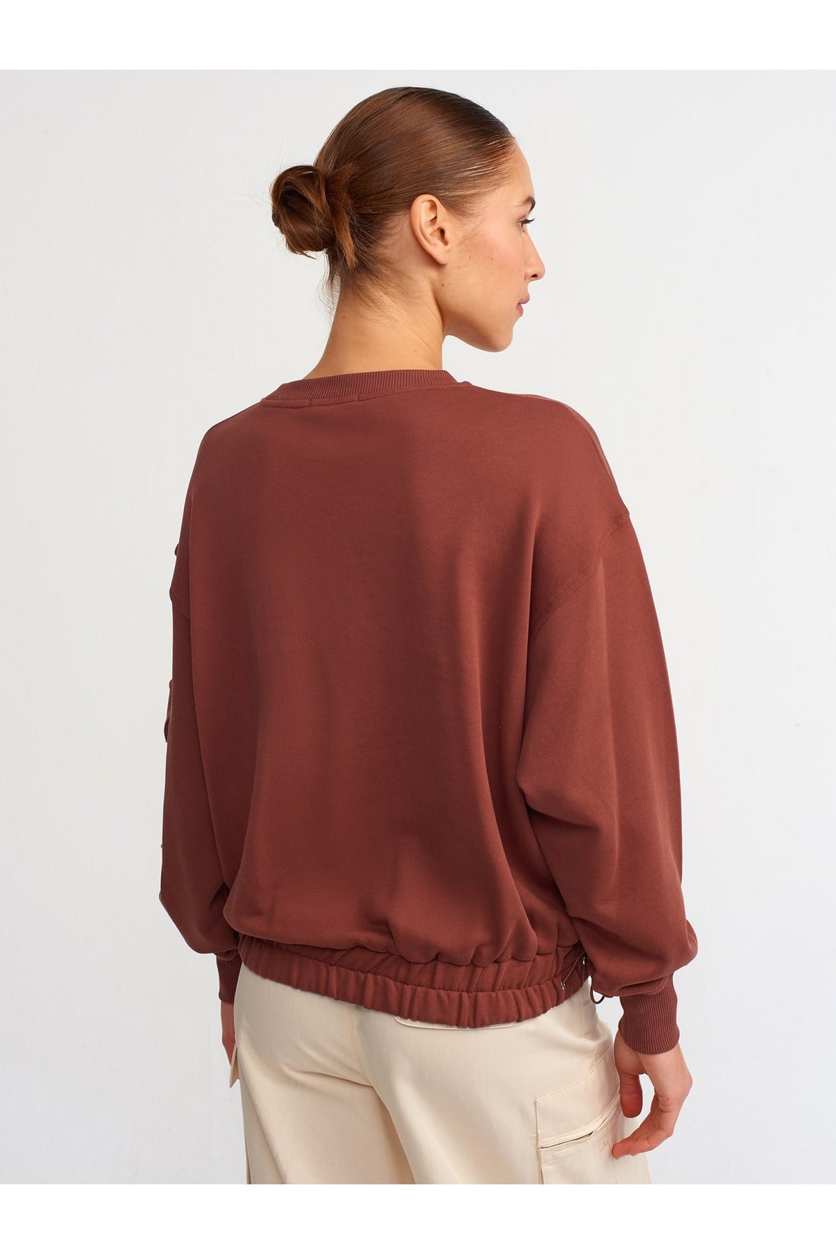 40114-cep-detayli-sweatshirt-kahve-4c87-9.jpg