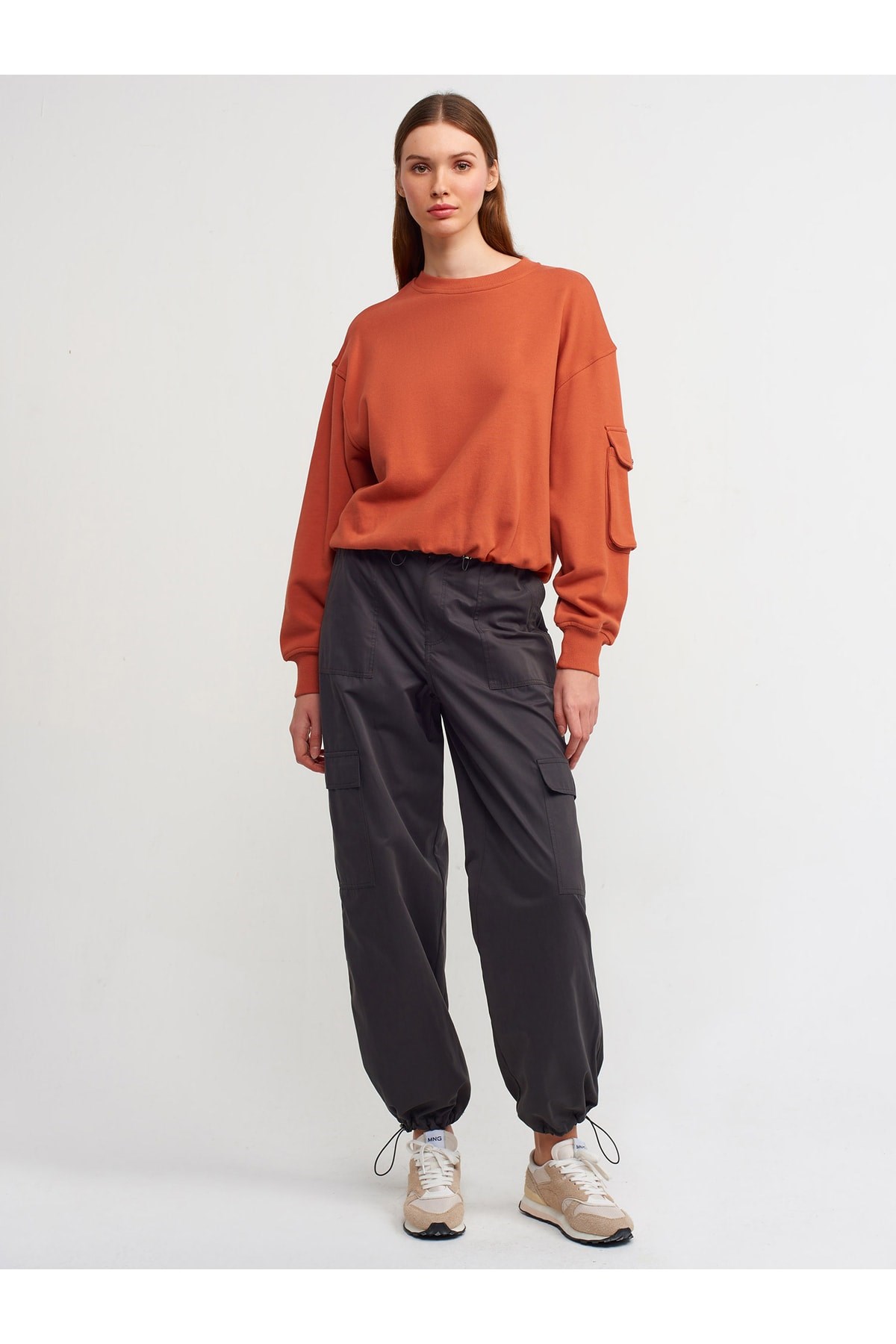 40114-cep-detayli-sweatshirt-y-e208c4.jpg