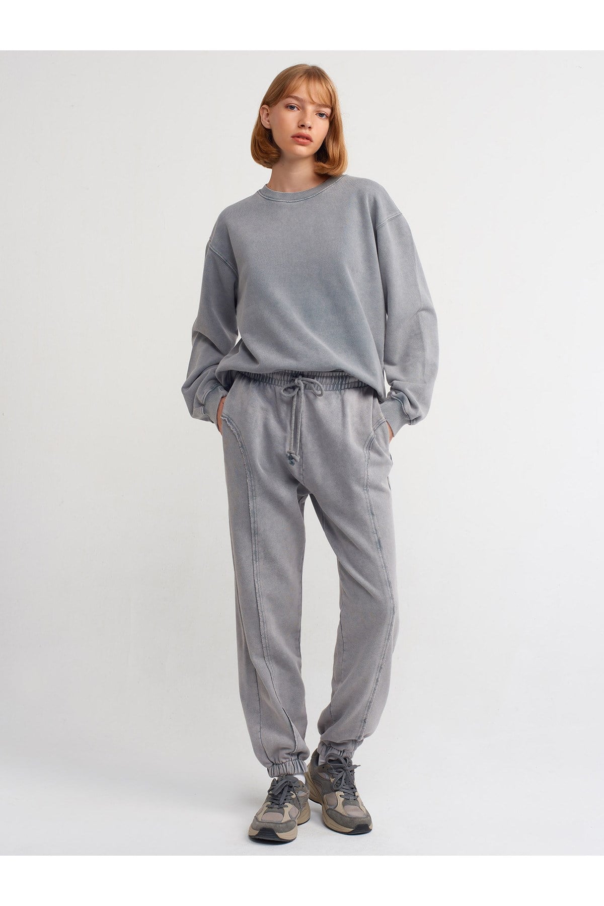 40144-bisiklet-yaka-sweatshirt-gri-e73-ab.jpg