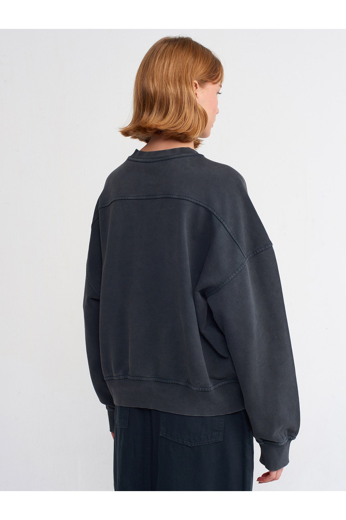 40149-yikama-efektli-sweatshirt-antras-a-1261.jpg
