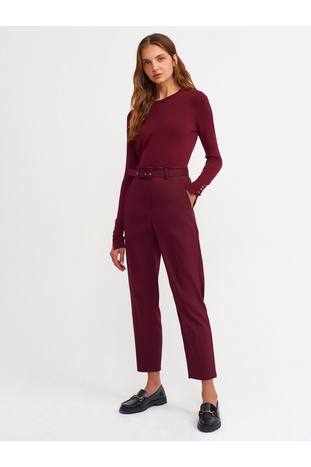 4918-kaplamali-kemerli-pantolon-bordo-989b55.jpg