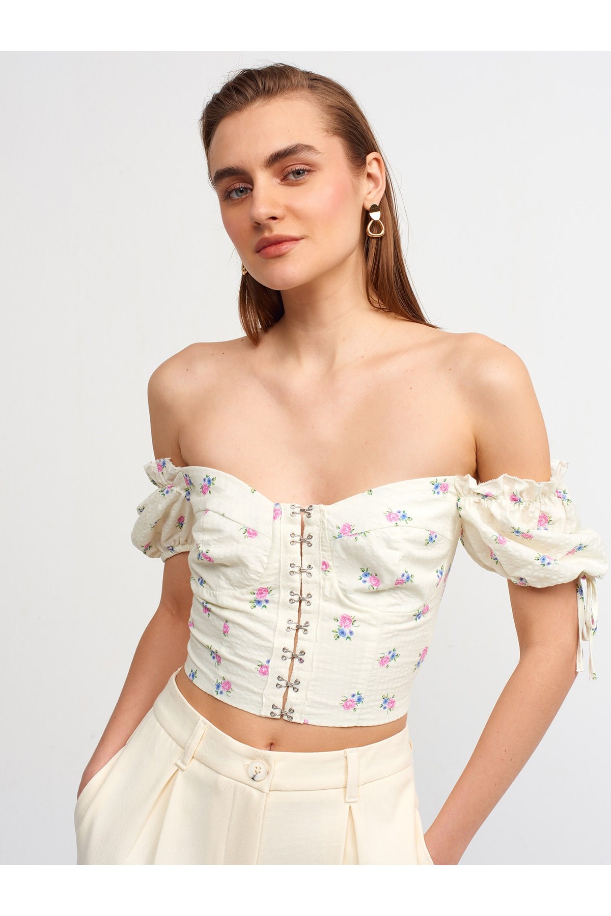 50133-desenli-crop-top-natural-b322f8.jpg