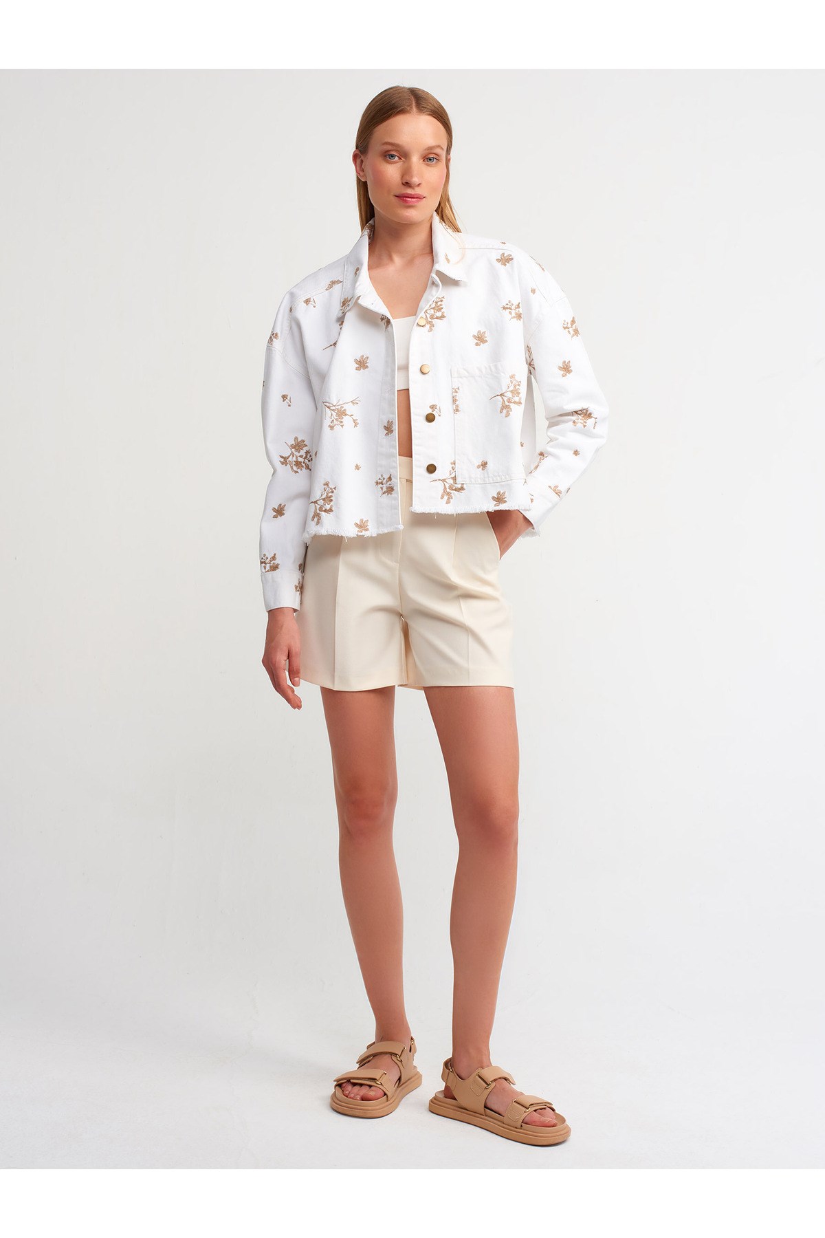 50670-islemeli-oversize-gomlek-beyaz-078c31.jpg