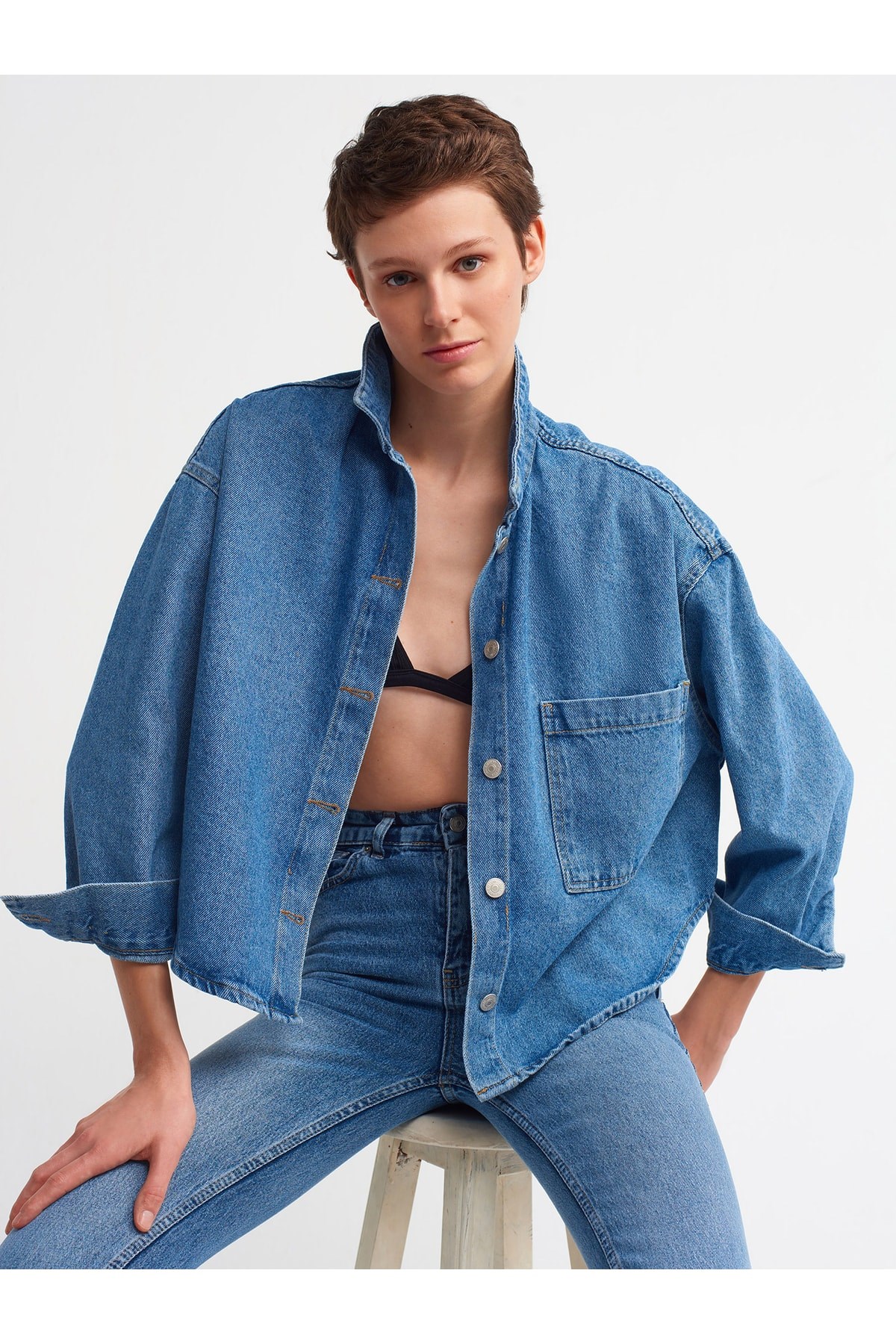 5321-gogusu-tek-cepli-oversize-gomlek--dc21-2.jpg