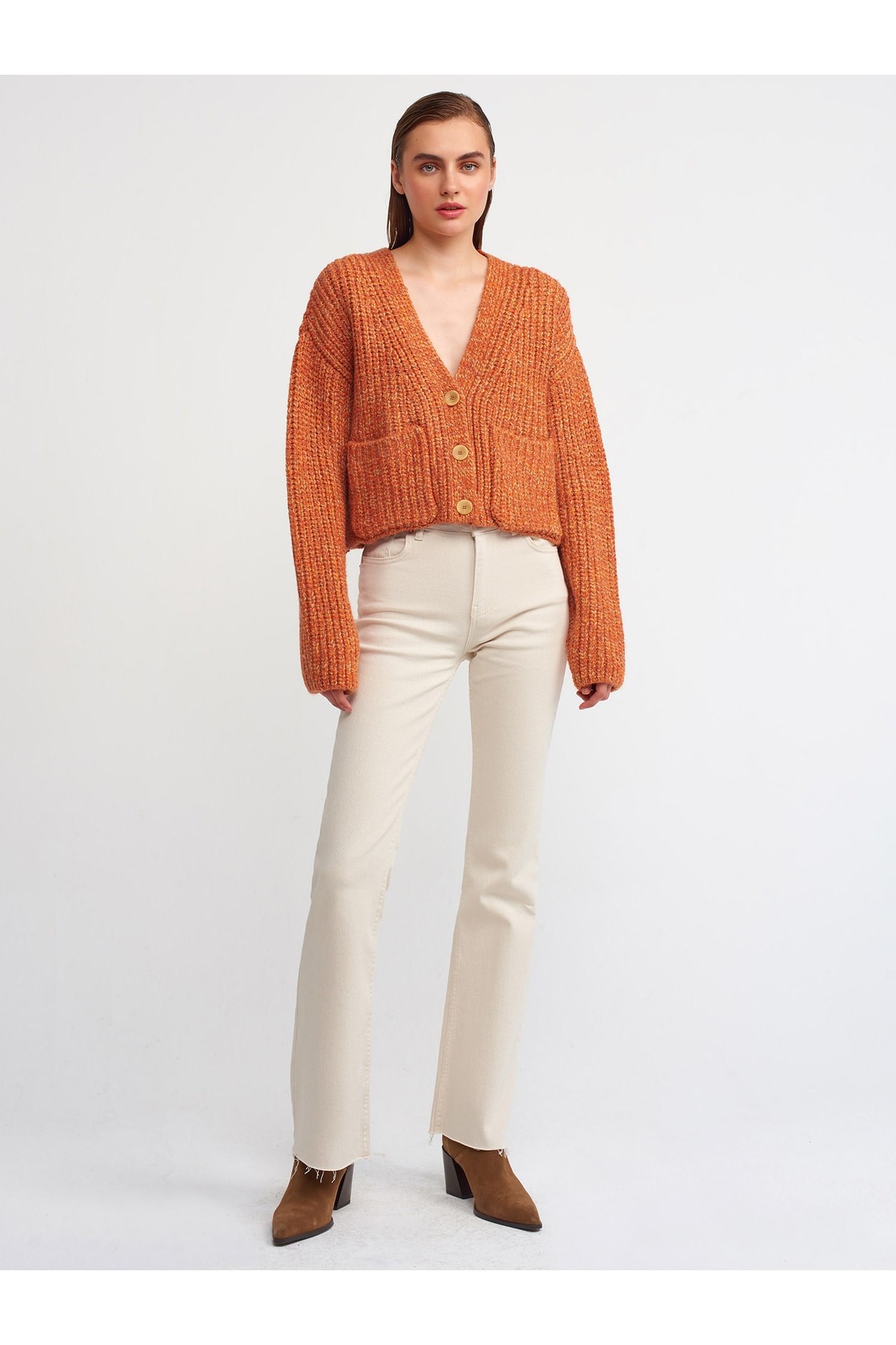 60141-v-yaka-crop-triko-hirka-yanik-t-155-8f.jpg