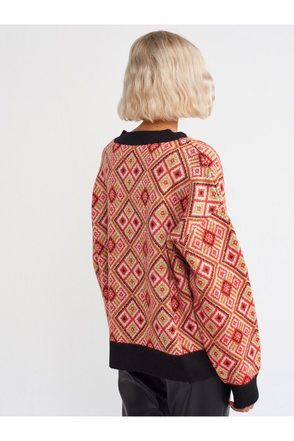 60153-etnik-desen-triko-hirka-siyah-9-49b0.jpg