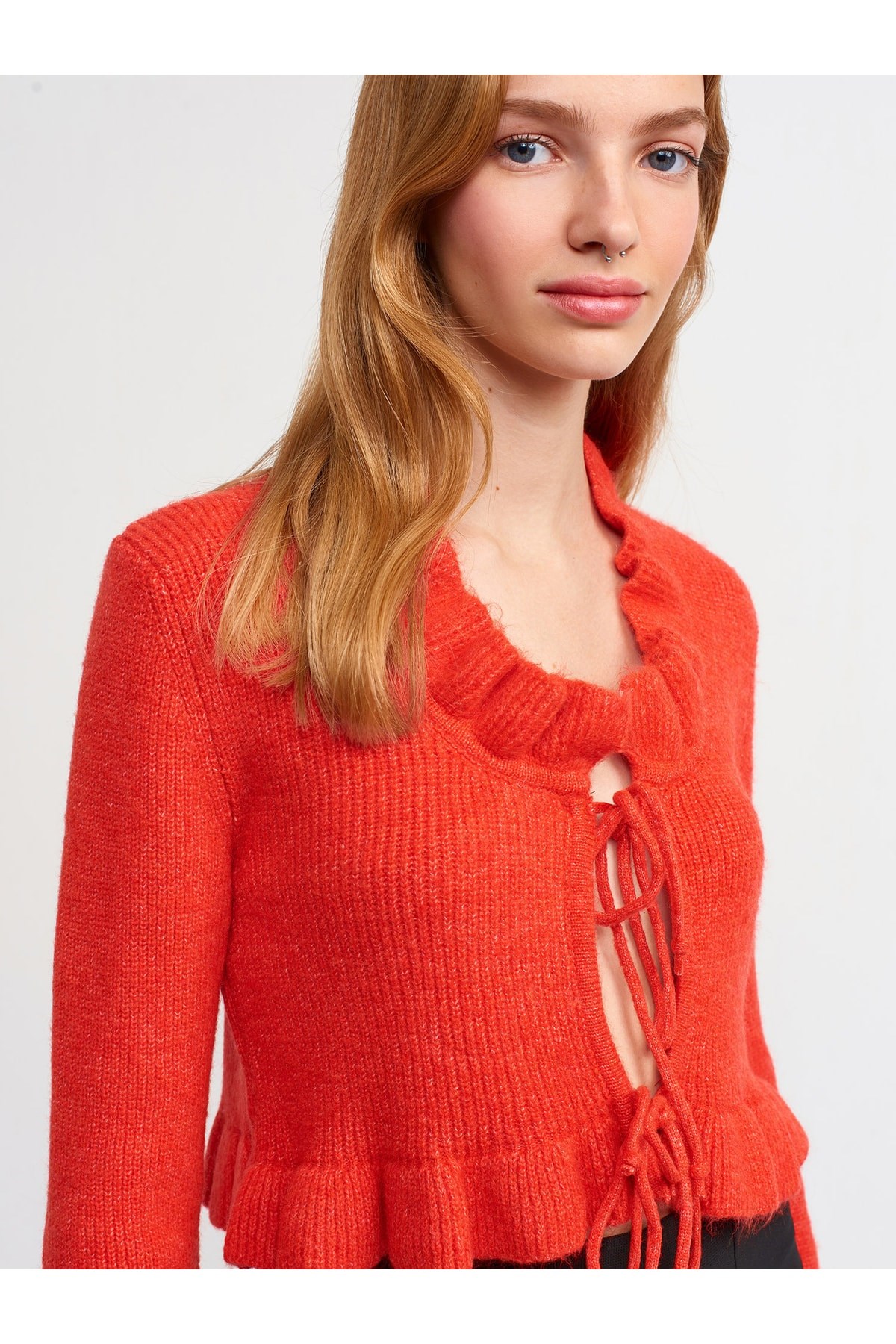 60170-bisiklet-yaka-crop-triko-hirka-k-0c6a72.jpg