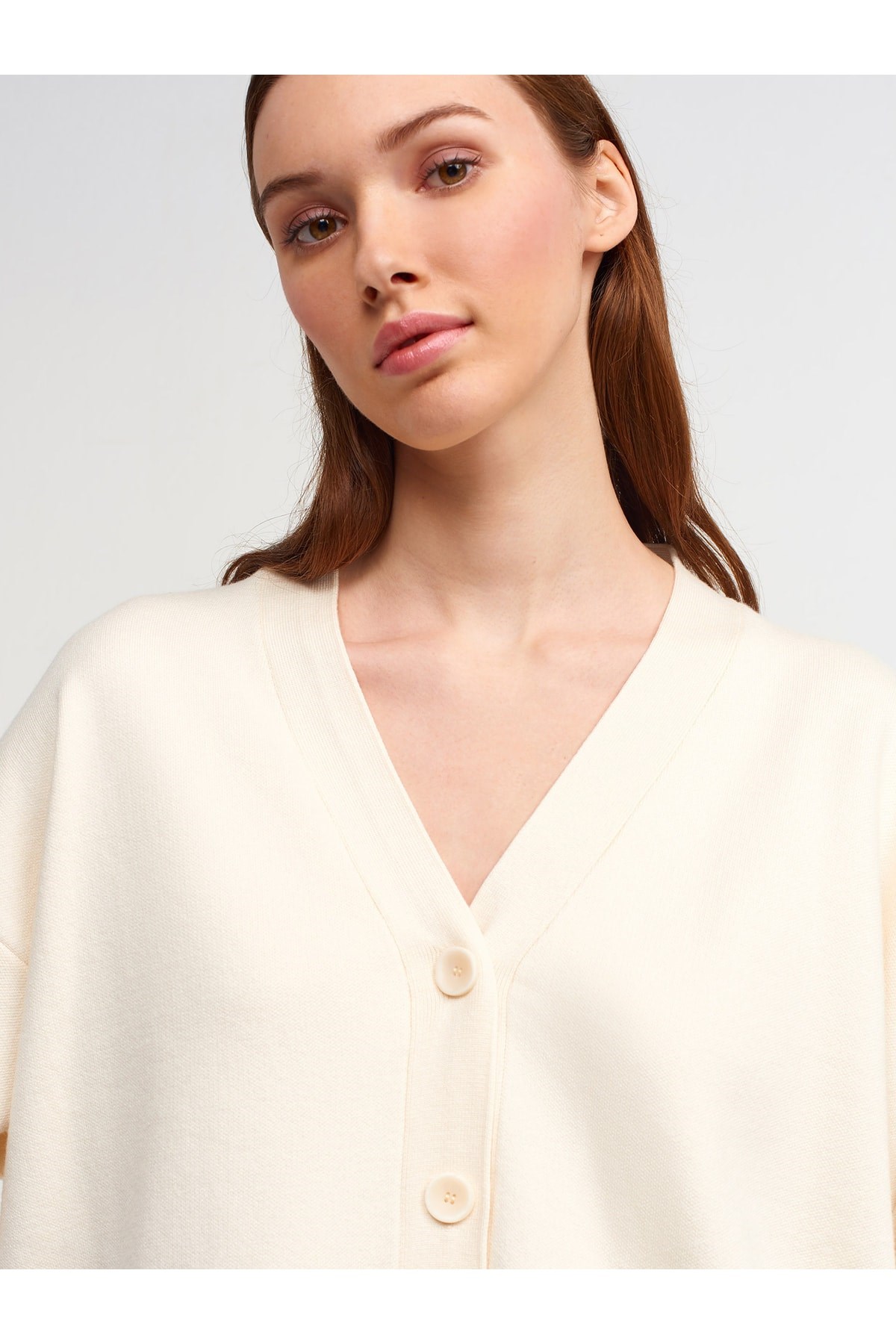 60180-v-yaka-yirtmacli-triko-hirka-nat-39-433.jpg