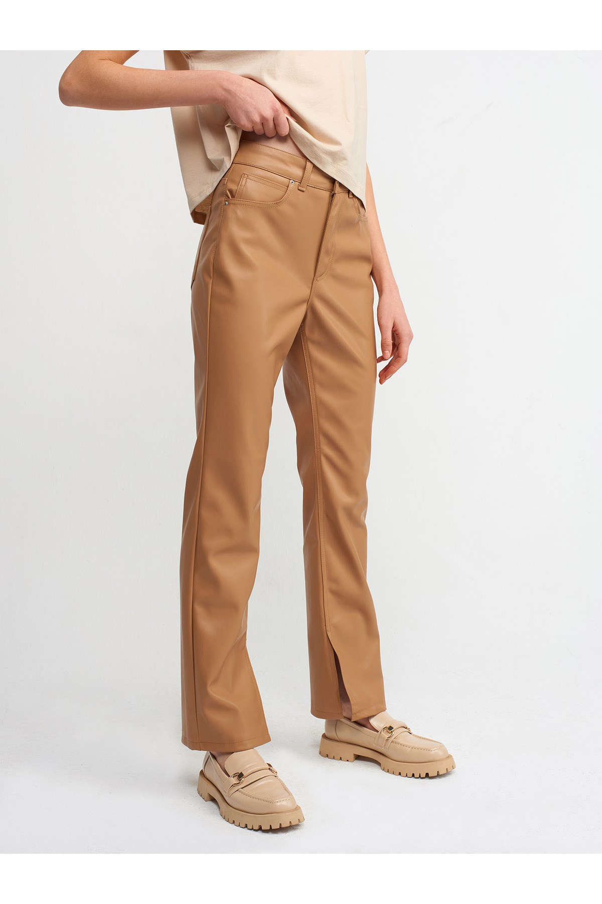 70215-yani-yirtmacli-bes-cep-deri-pant-d02498.jpg