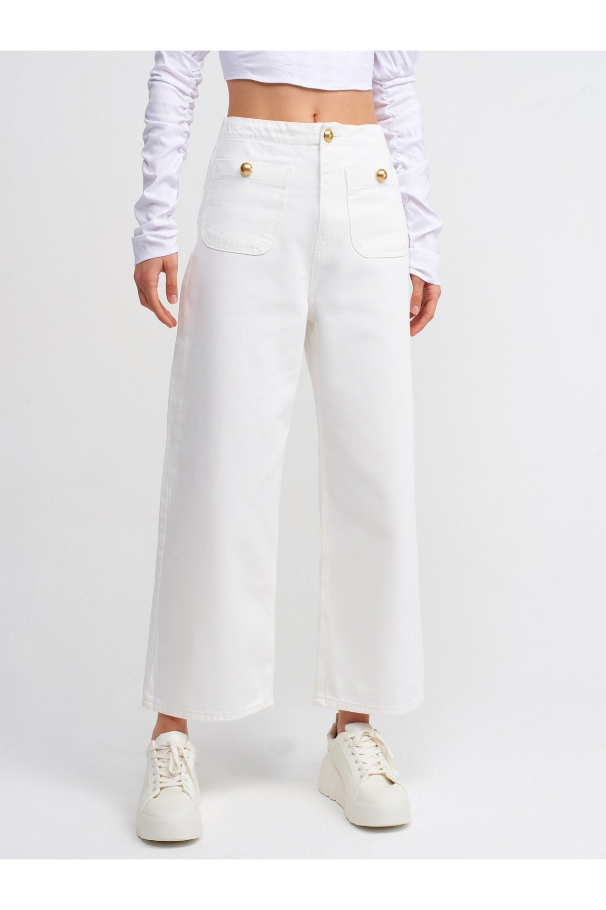 70269-onu-top-dugmeli-jean-pantolon-5eeabf.jpg