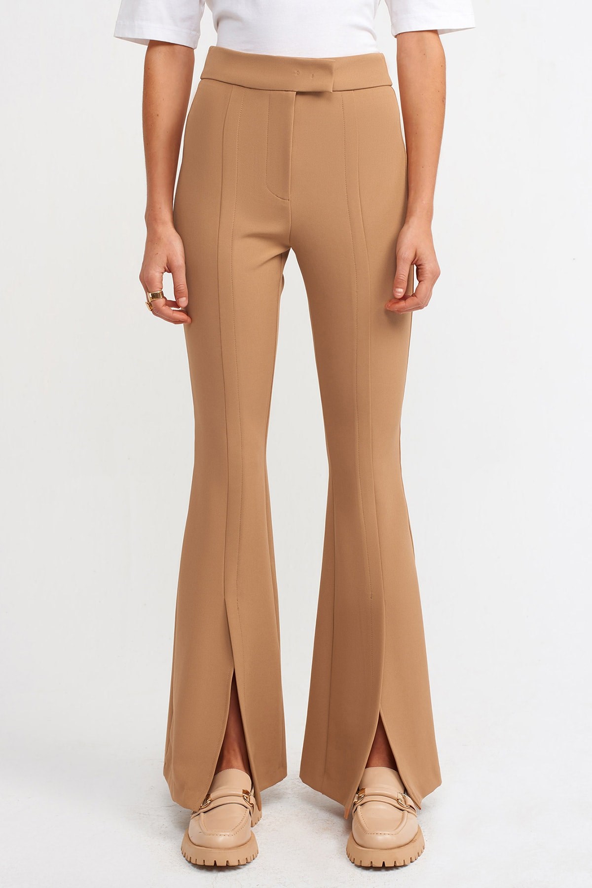 70303-yirtmacli-pantolon-camel--106d-.jpg