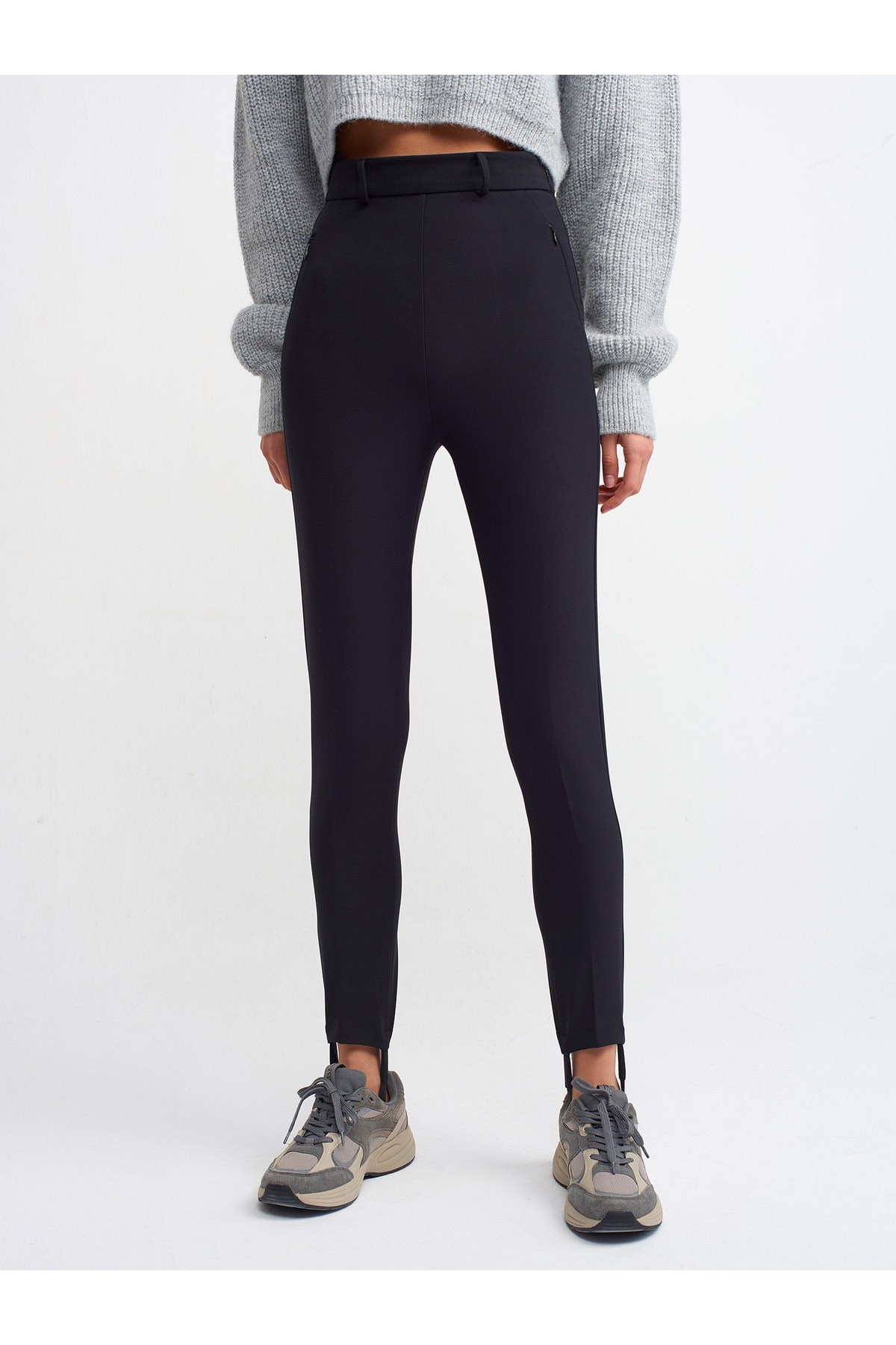 70311-yuksek-bel-pantolon-siyah-45-583.jpg