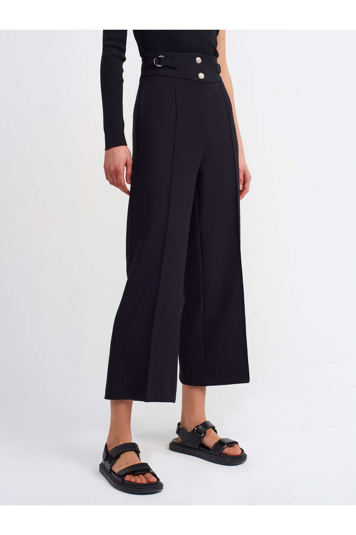 70326-duz-kesim-pantolon-siyah-6609cc.jpg
