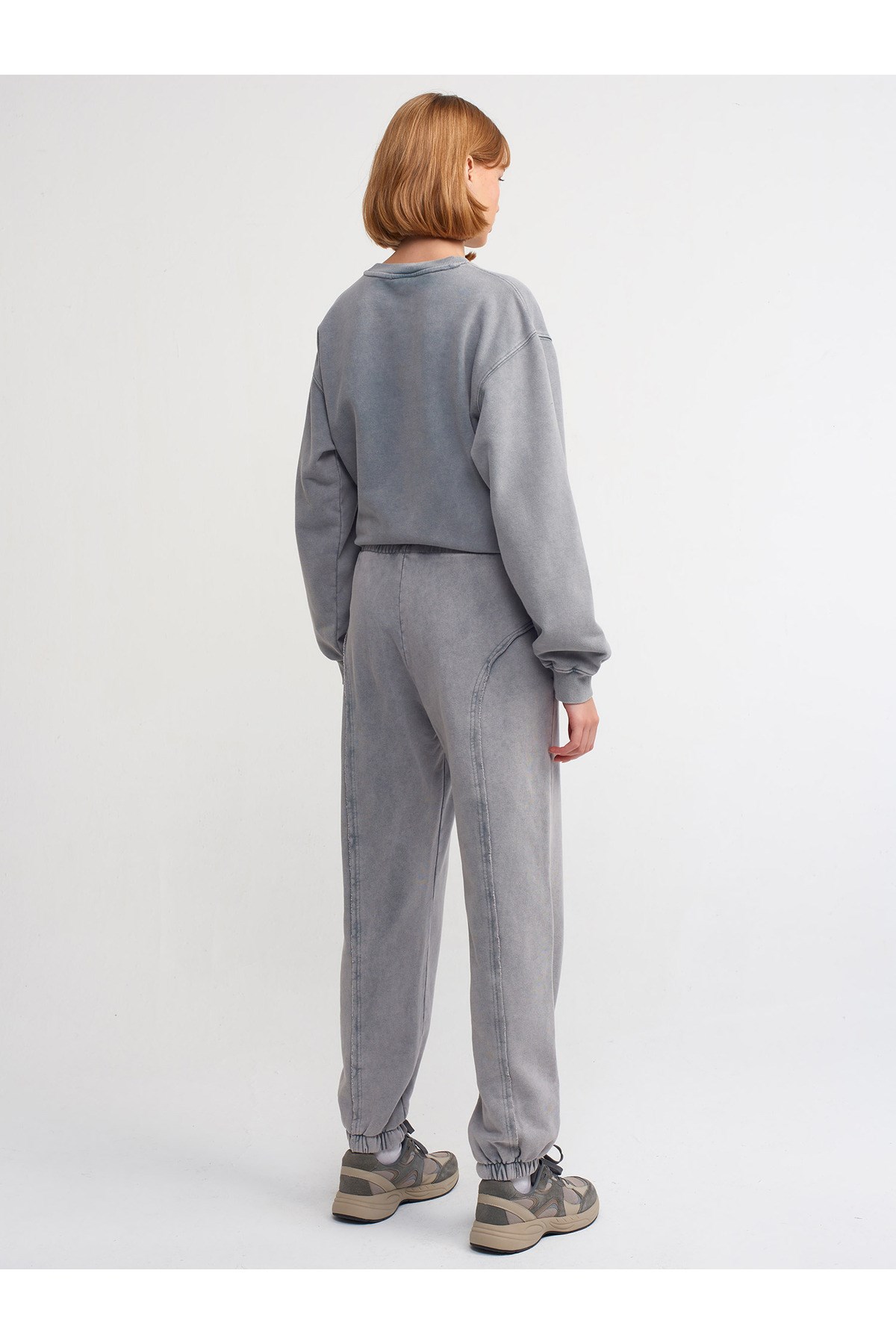 70472-yikama-efektli-jogger-gri-2898a-.jpg