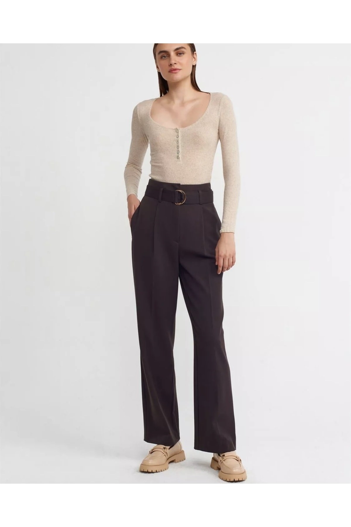 70587-kemerli-duz-kesim-pantolon-kahve-8a66ce.jpg