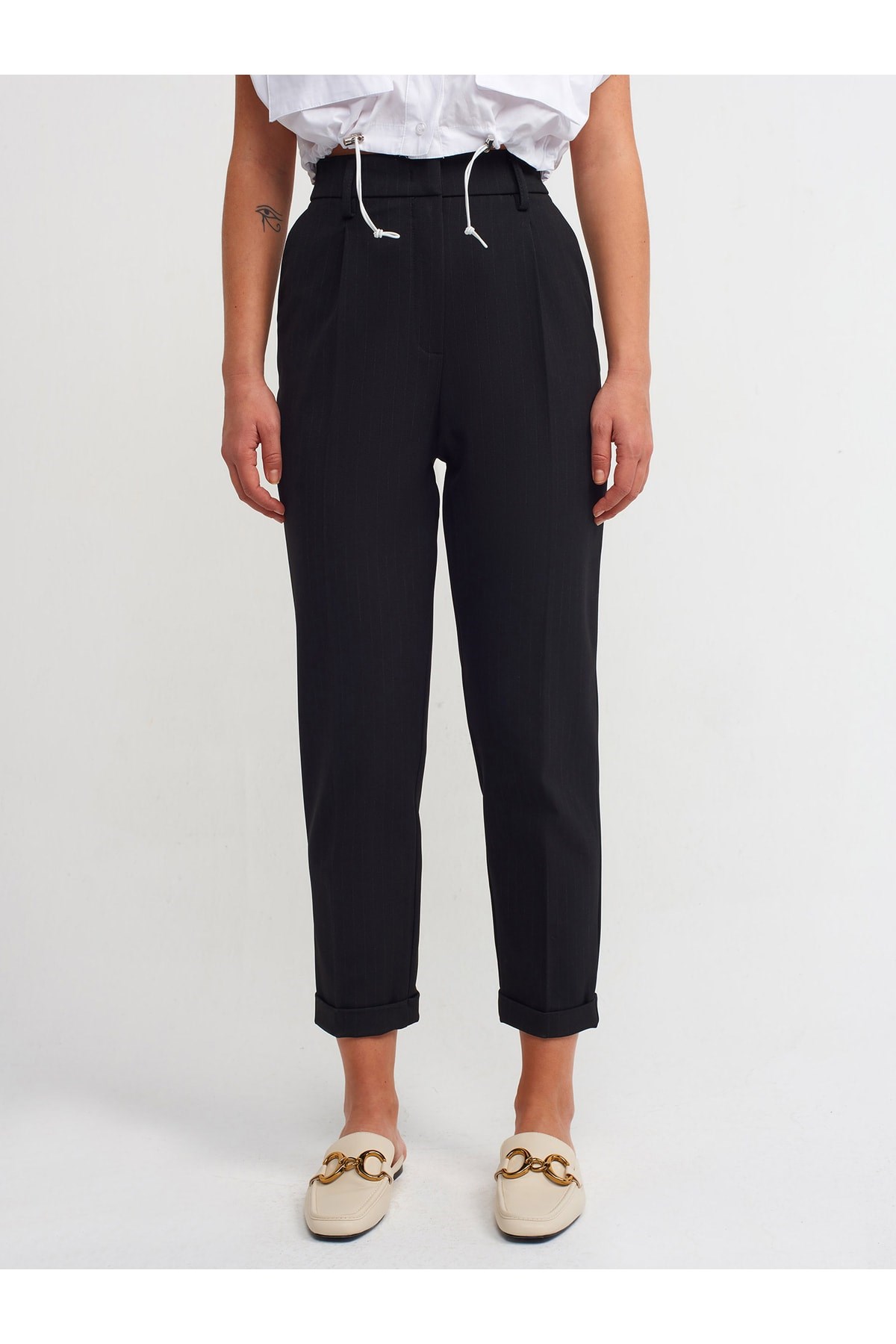 70685-kivrik-paca-duz-fit-pantolon-siy-cb-33b.jpg