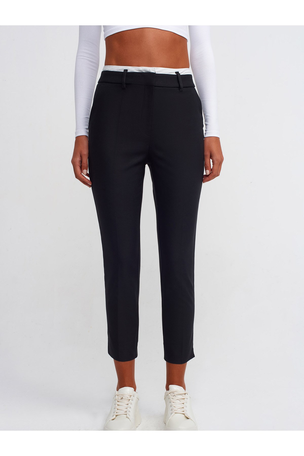 71189-kontras-kemerli-slim-fit-pantolo--4940-.jpg