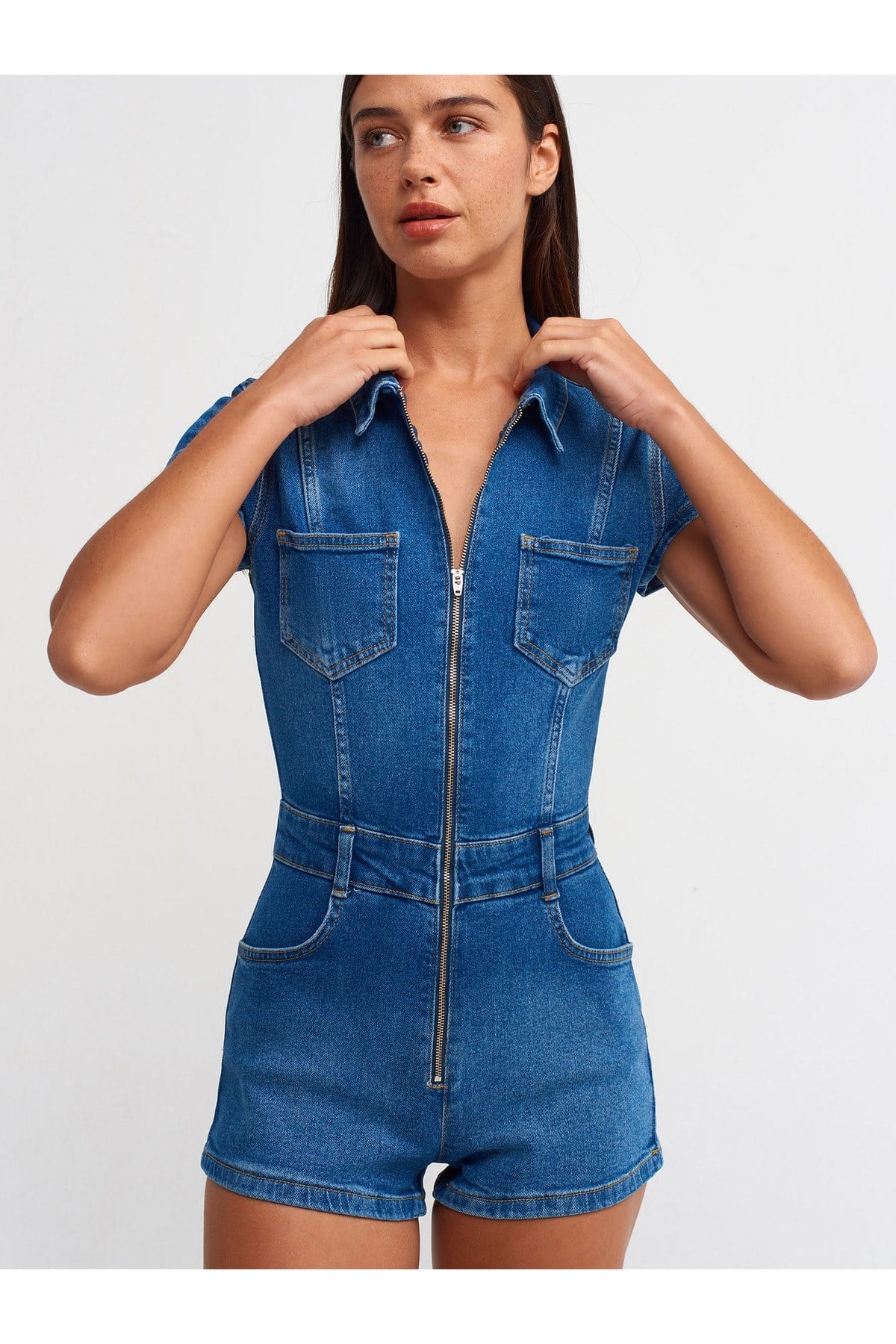 71319-onu-fermuarli-kisa-denim-tulum-m--4799-.jpg