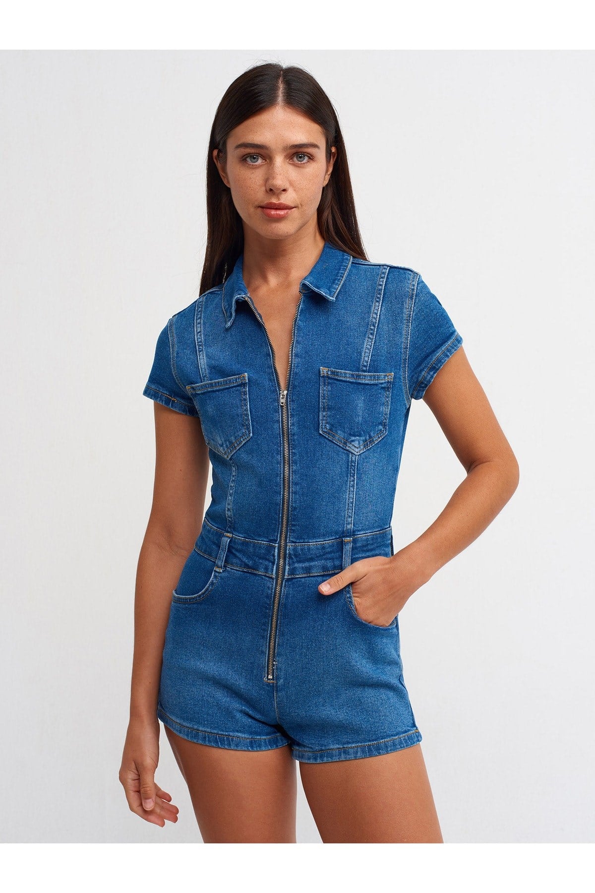 71319-onu-fermuarli-kisa-denim-tulum-m-e901-4.jpg