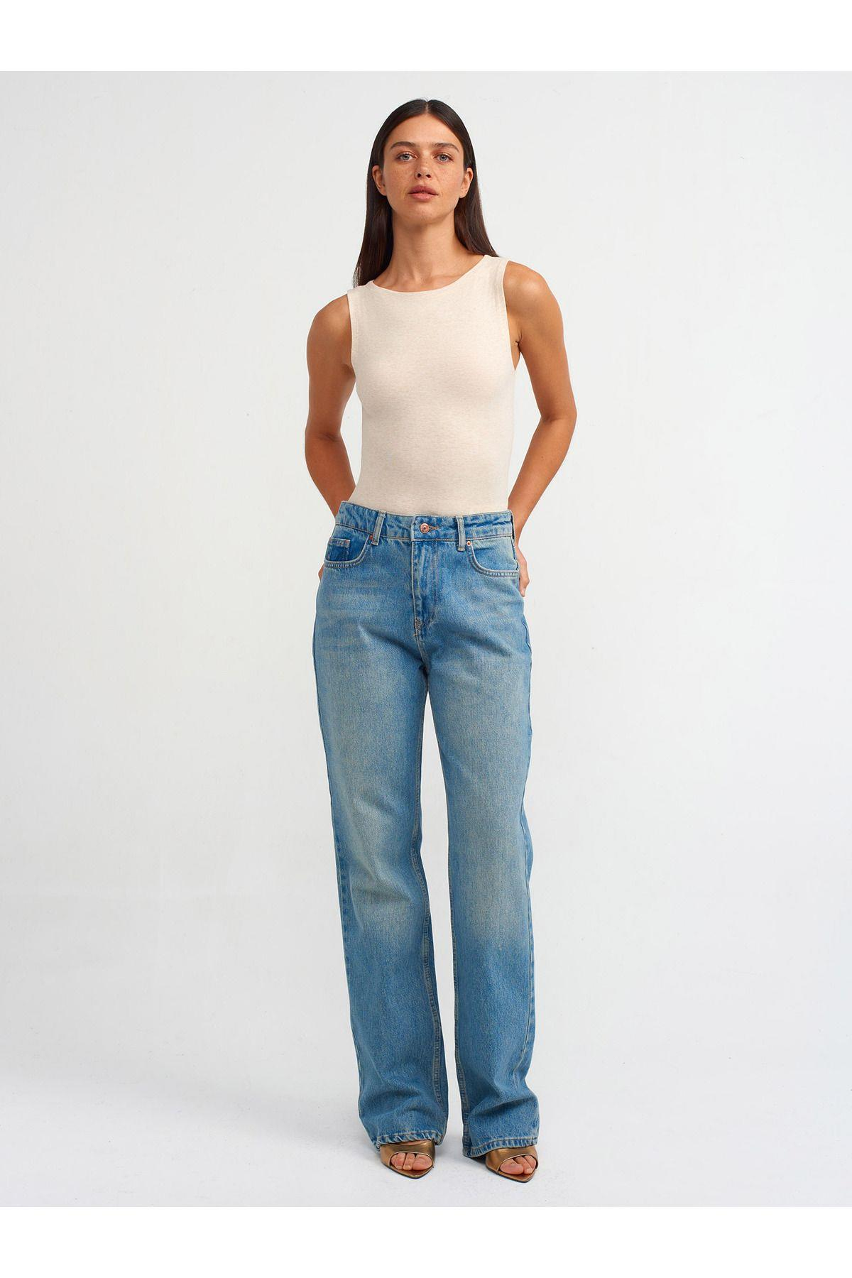 71466-straight-denim-pantolon-mavi-bf4ac2.jpg