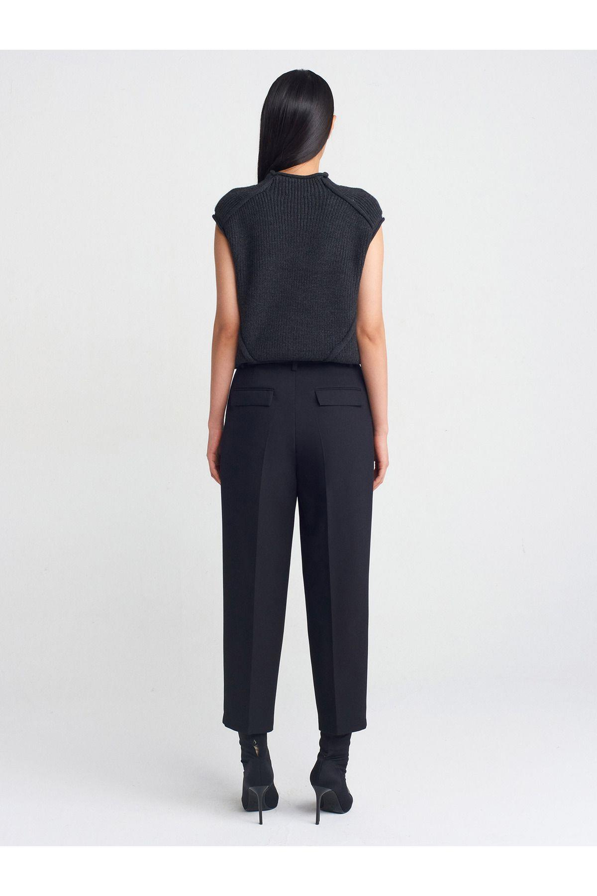 71533-kemerli-havuc-fit-pantolon-siyah-968b-4.jpg