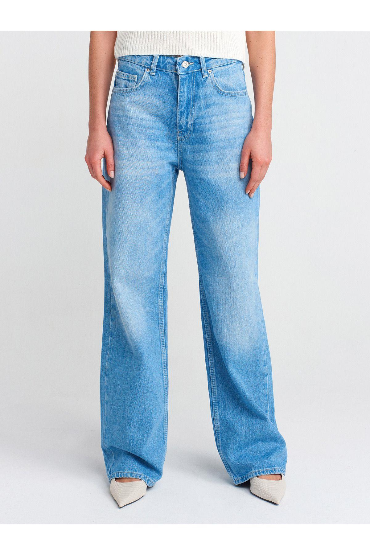 71775-kalin-kumas-genis-straight-denim-1f56-e.jpg