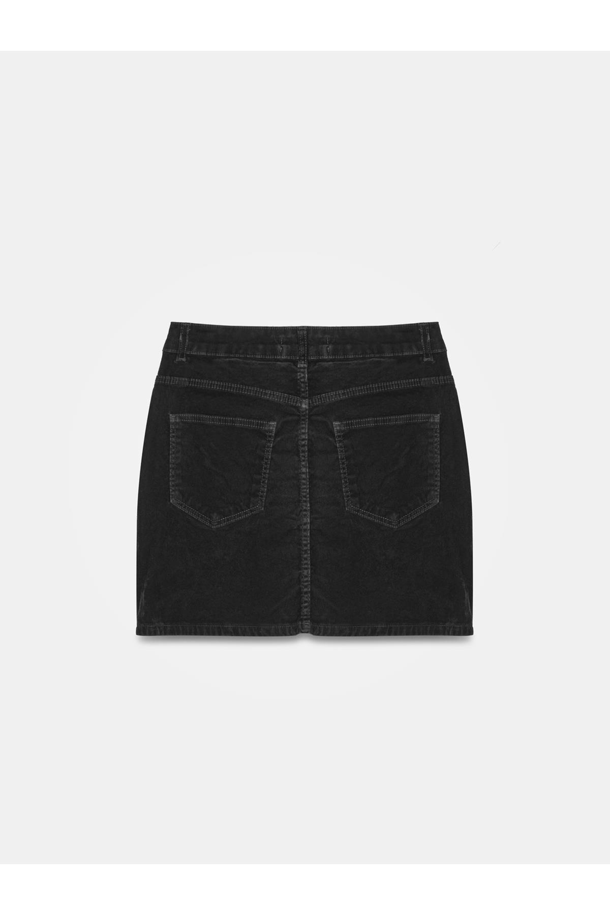 80593-kadife-mini-etek-siyah-46ce-8.jpg
