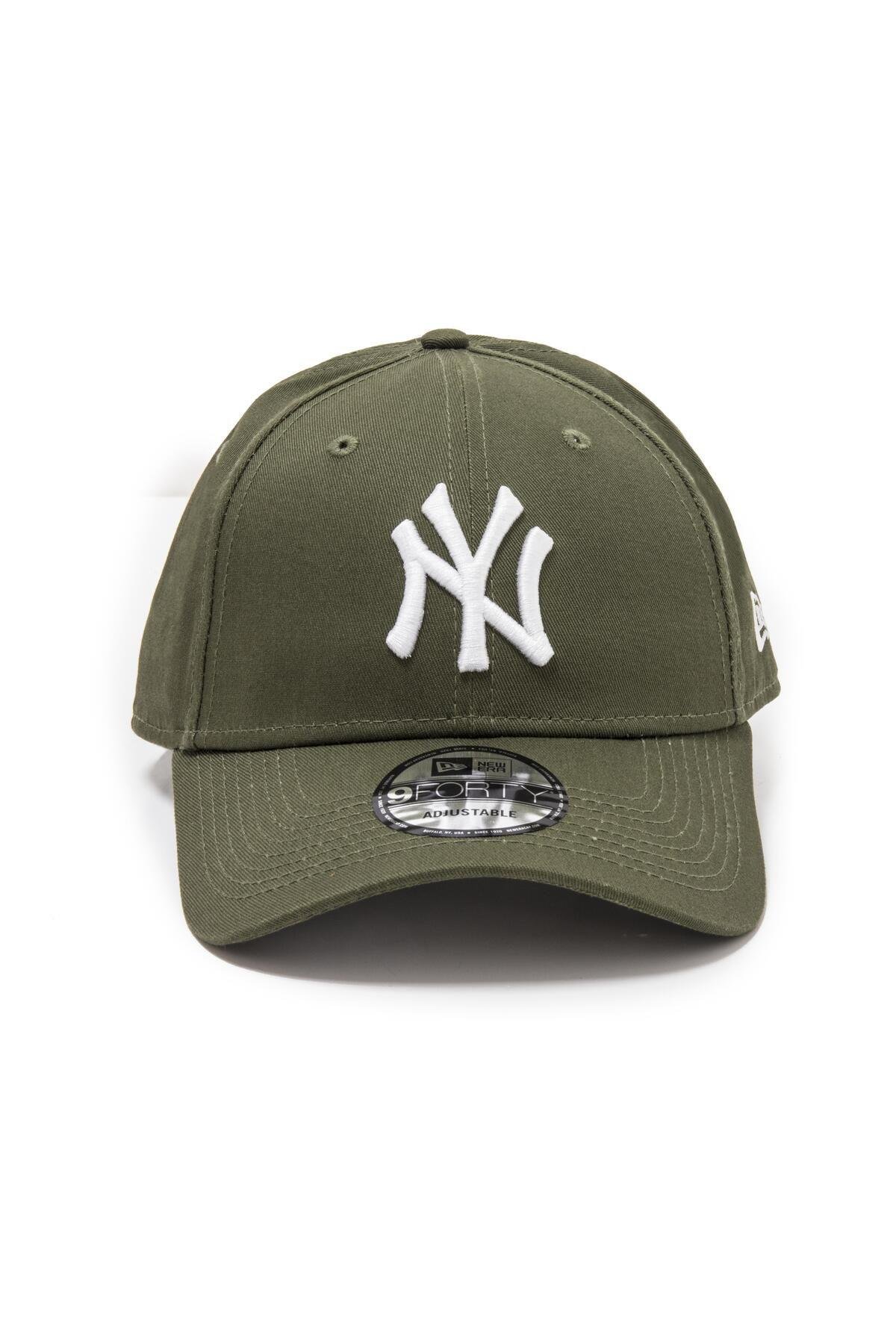 80636010-new-york-yankees-essential-9f-d1a-a4.jpg