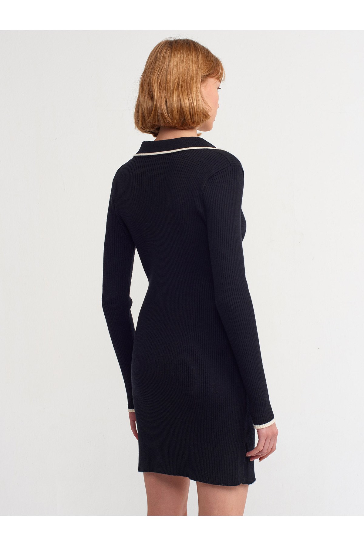 90159-polo-yaka-triko-elbise-siyah-kre--4afd-.jpg